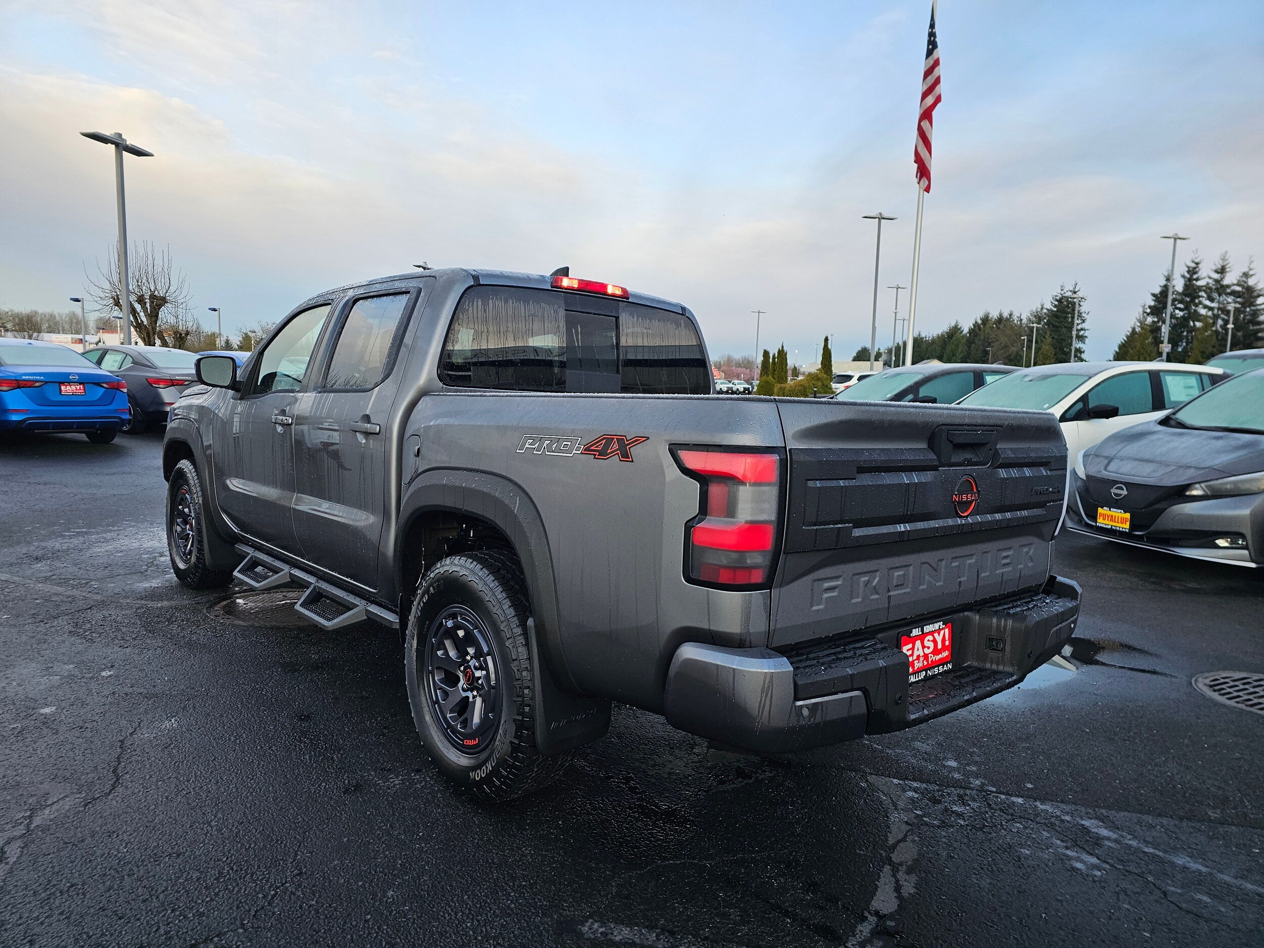 2025 Nissan Frontier PRO-4X photo 3