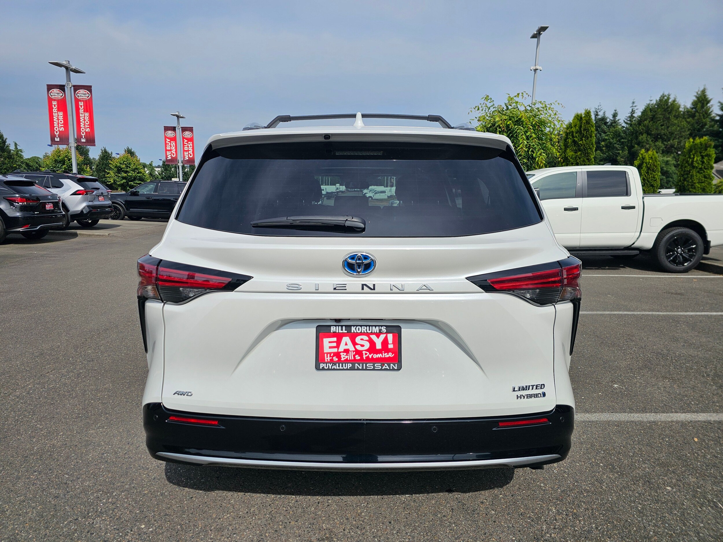 2024 Toyota Sienna Limited photo 4