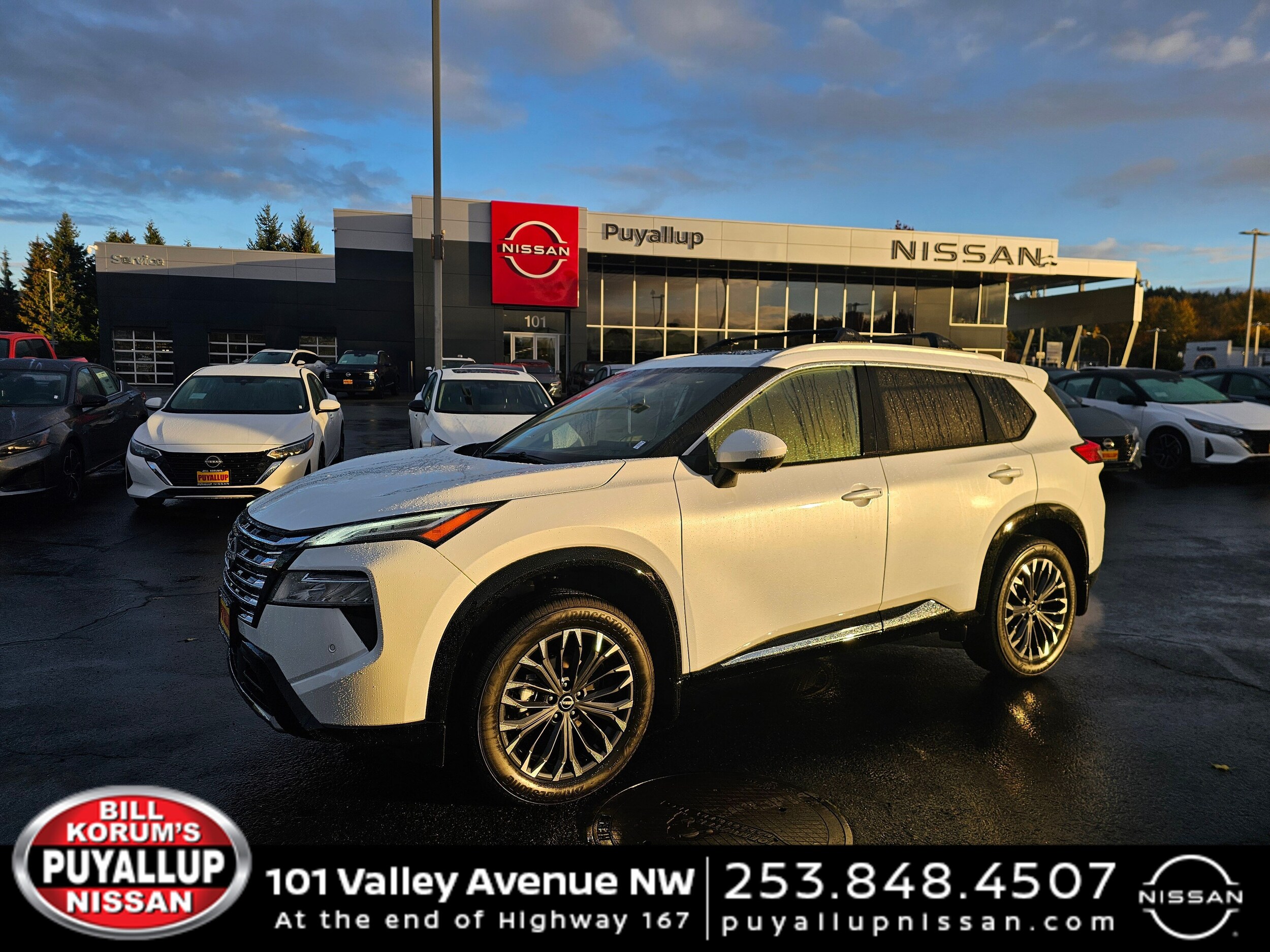 2026 Nissan Rogue Platinum's photo