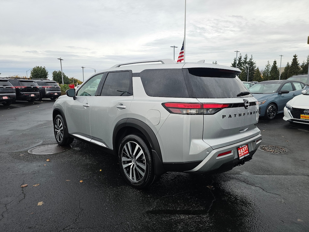 New 2025 Nissan Pathfinder Platinum SUV