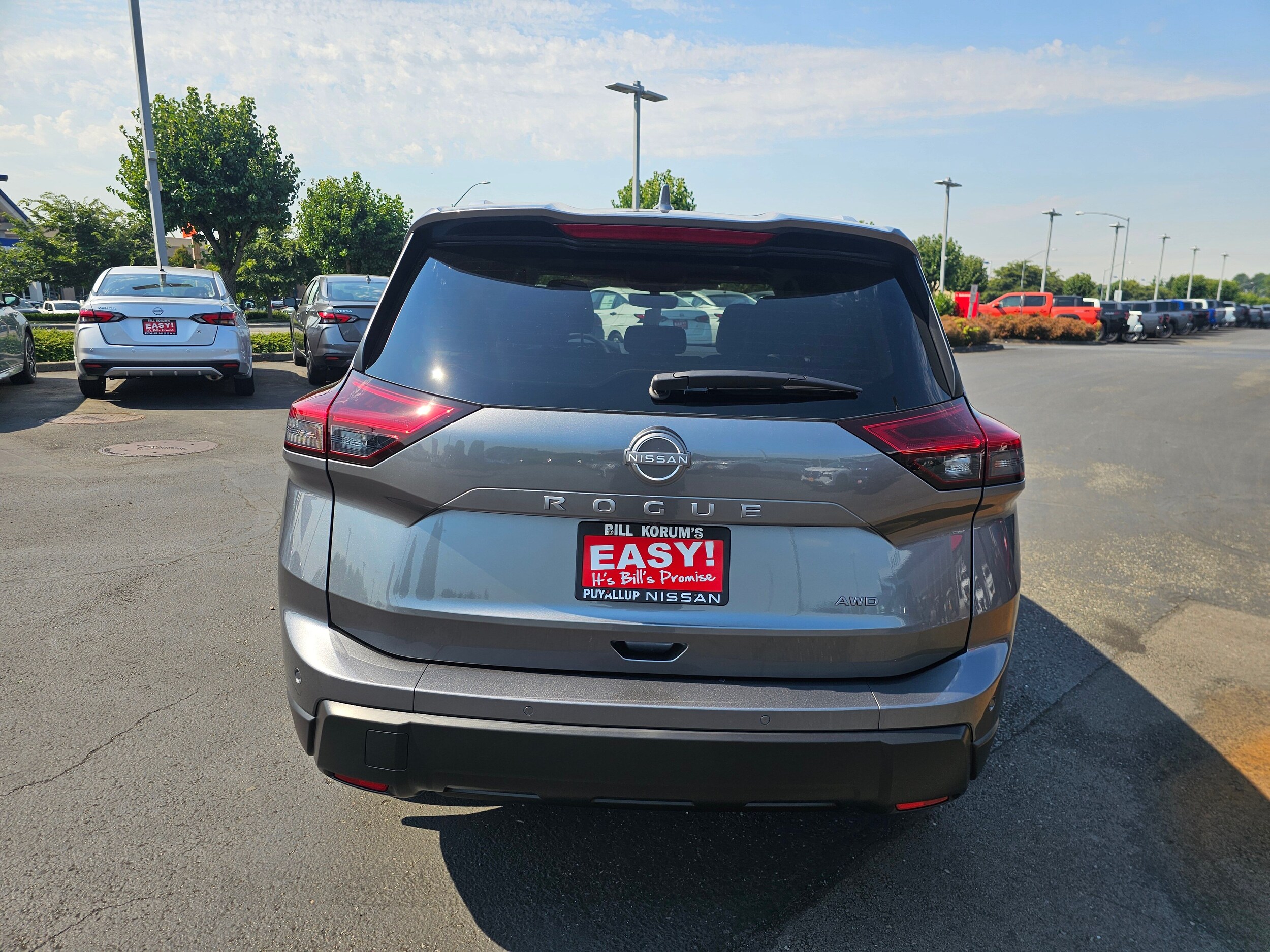 2026 Nissan Rogue SV photo 4