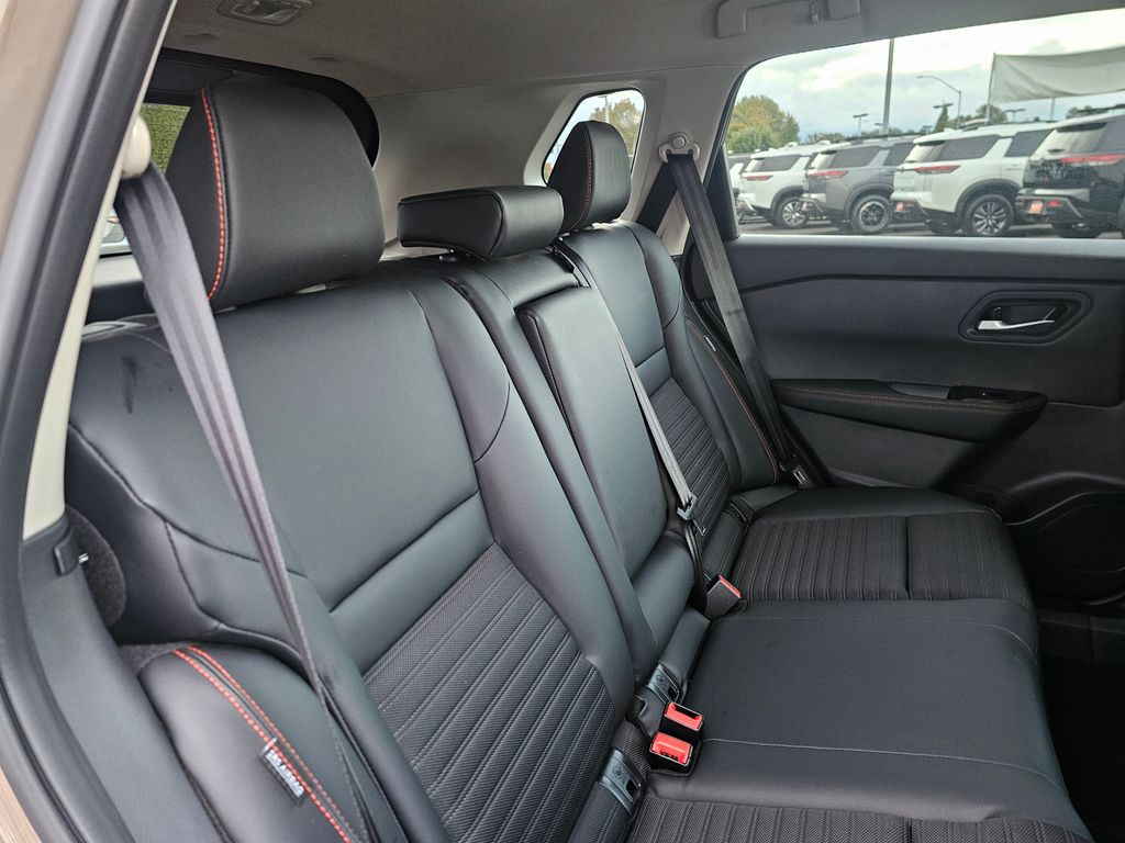2026 Nissan Rogue Rock Creek - Photo 16