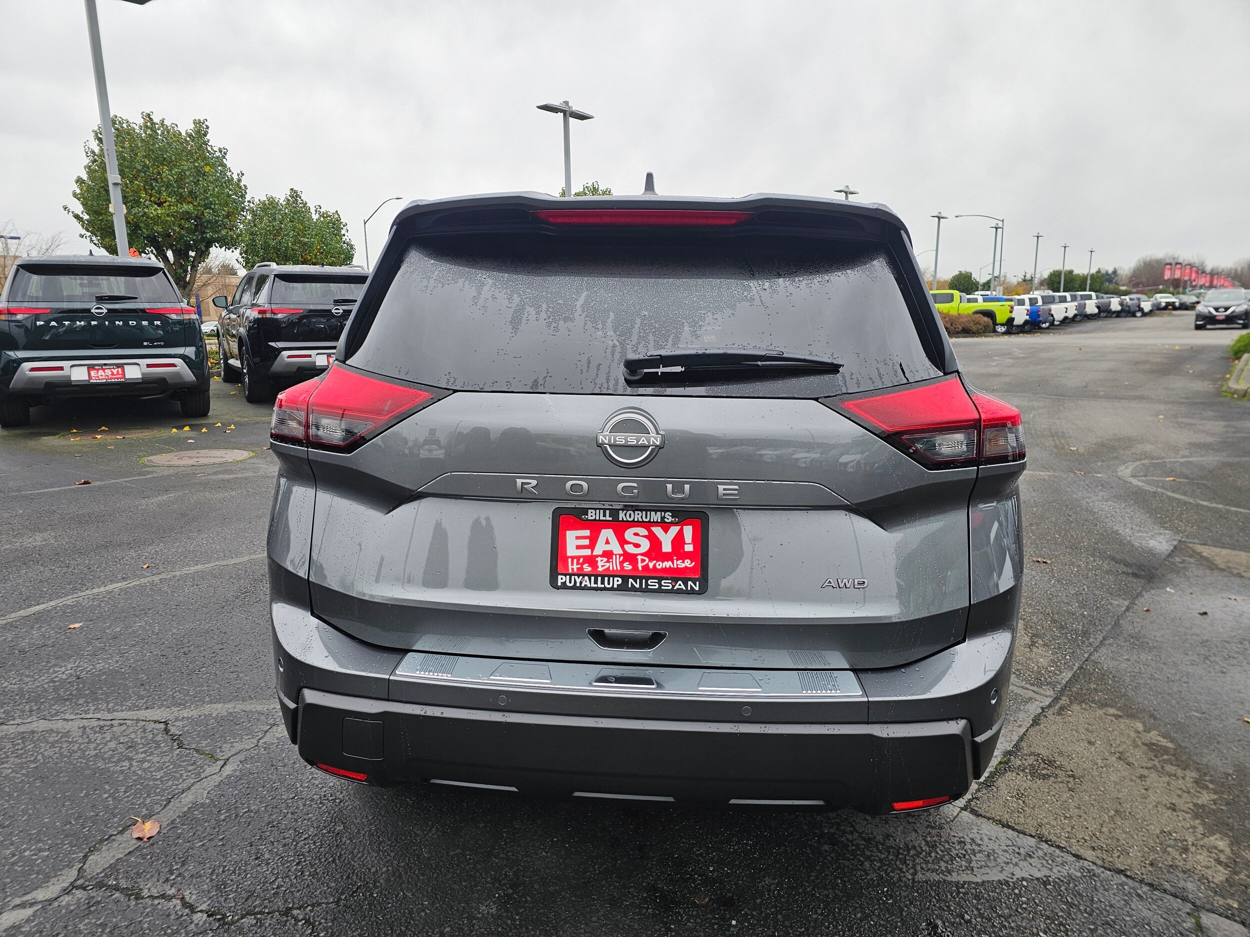 2026 Nissan Rogue SV photo 3