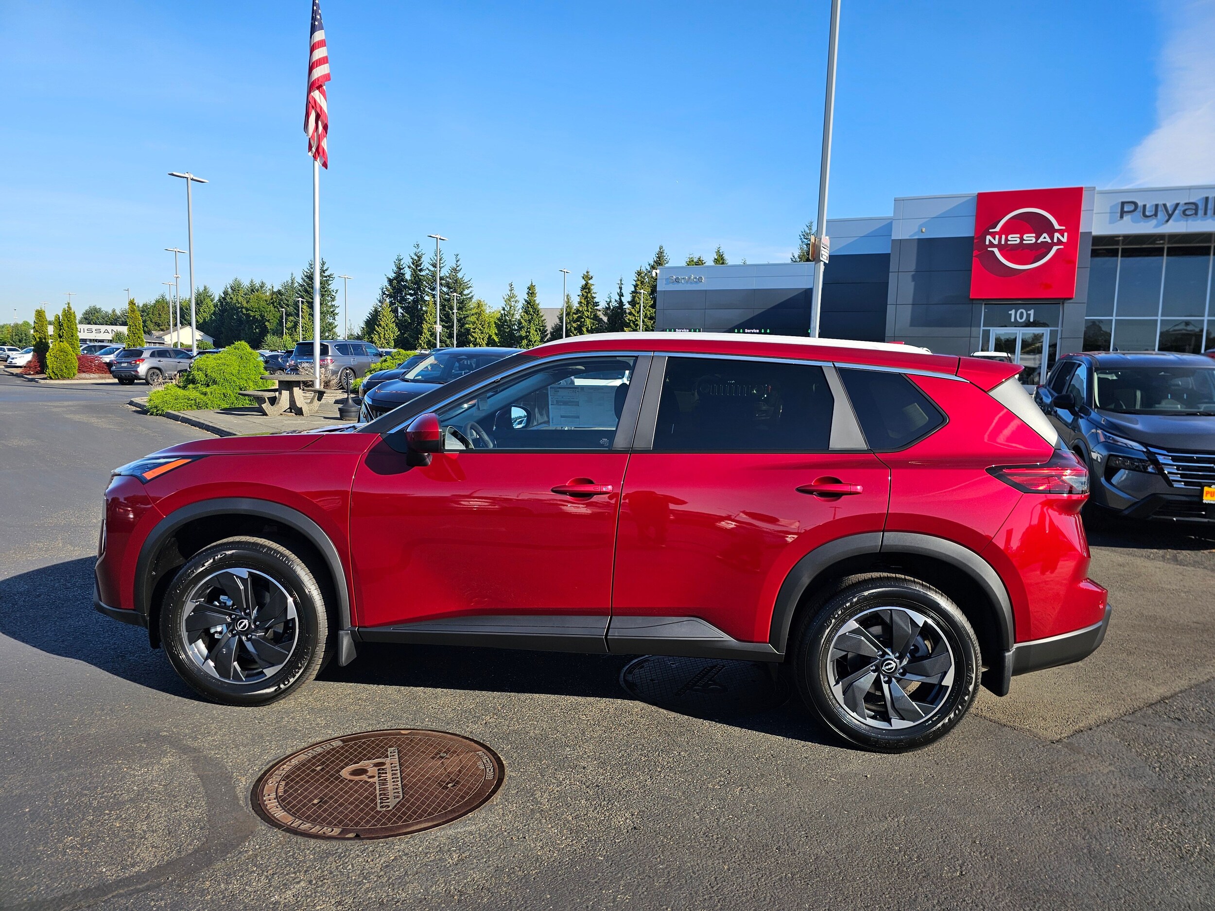 2026 Nissan Rogue SV photo 2