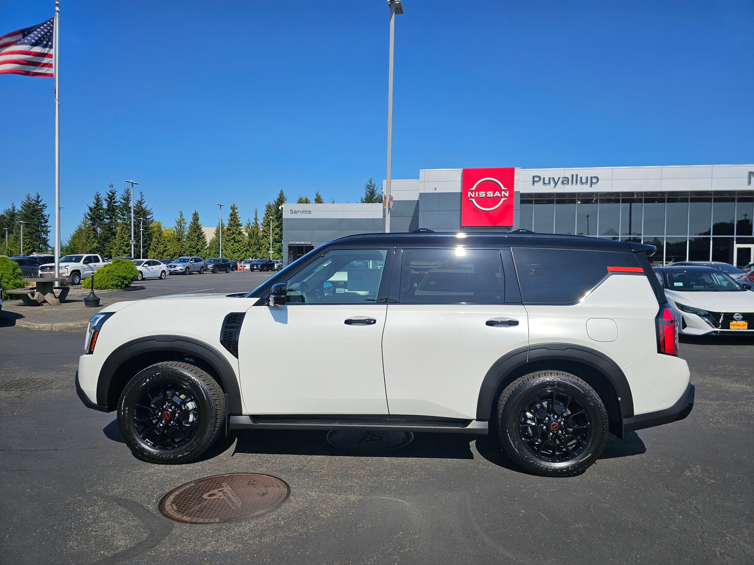 2026 Nissan Armada photo 2