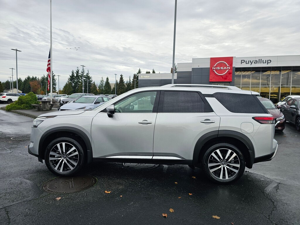 New 2025 Nissan Pathfinder Platinum SUV