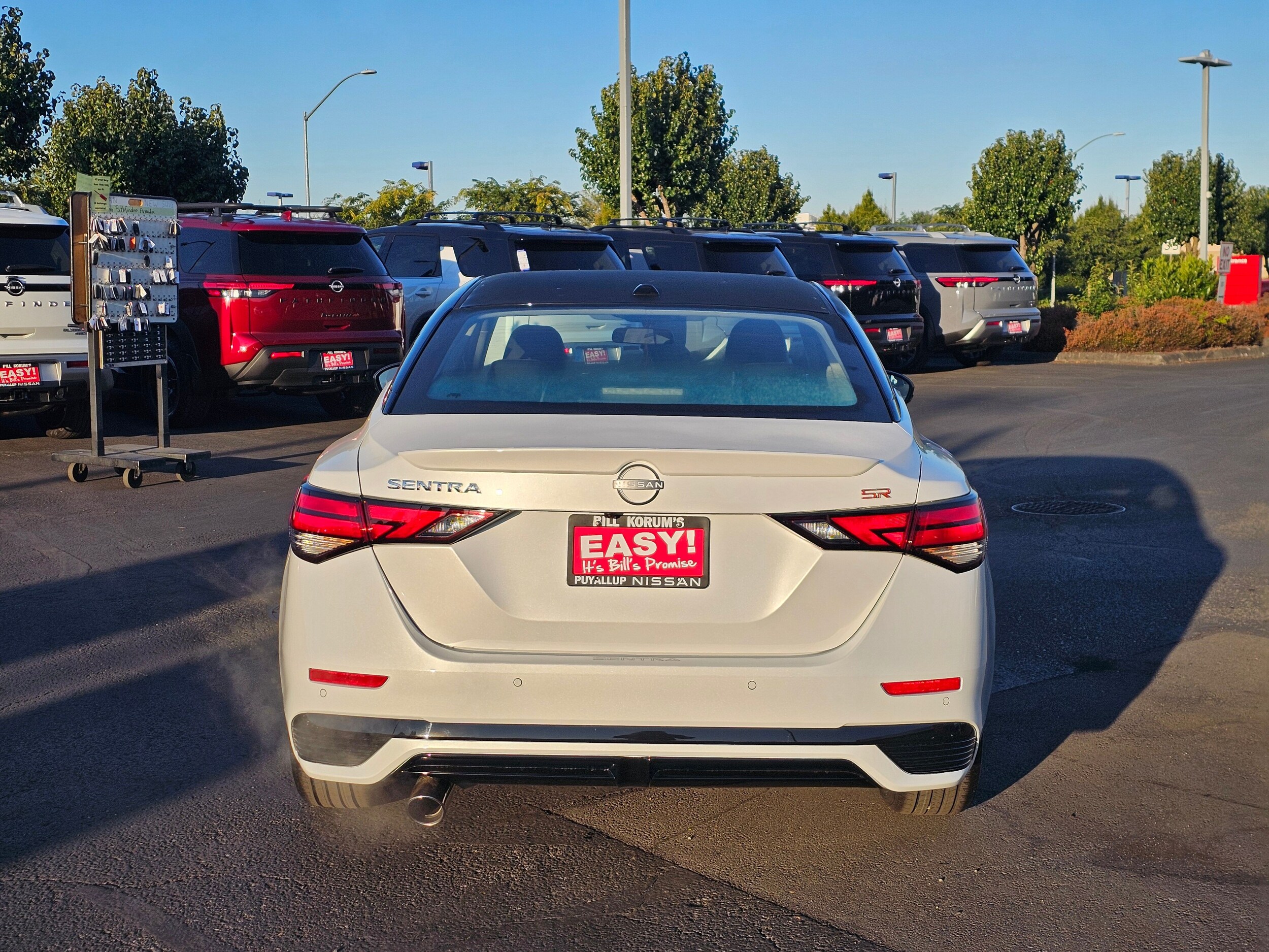 2025 Nissan Sentra SR photo 4