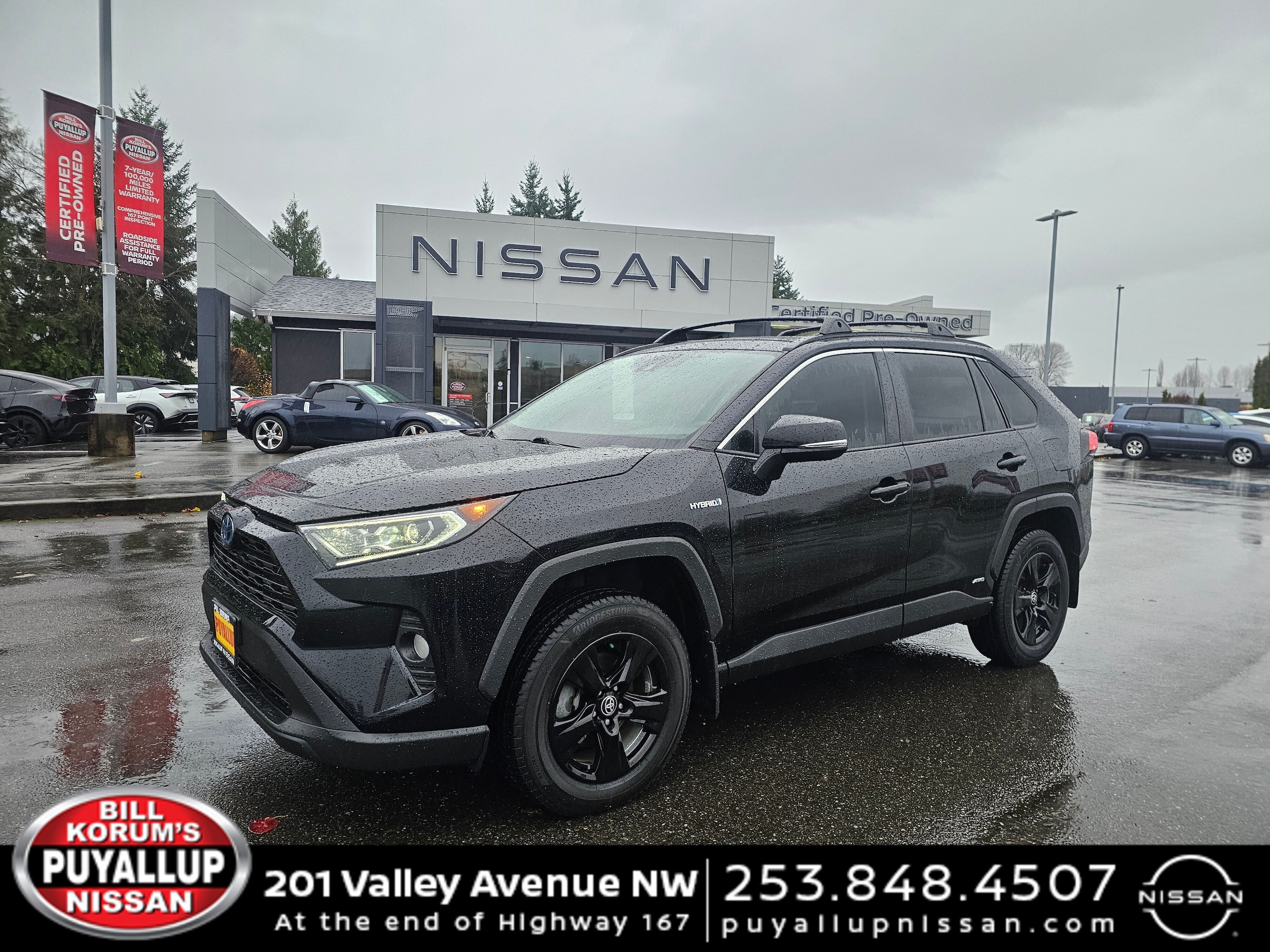 2021 Toyota RAV4 XLE's photo