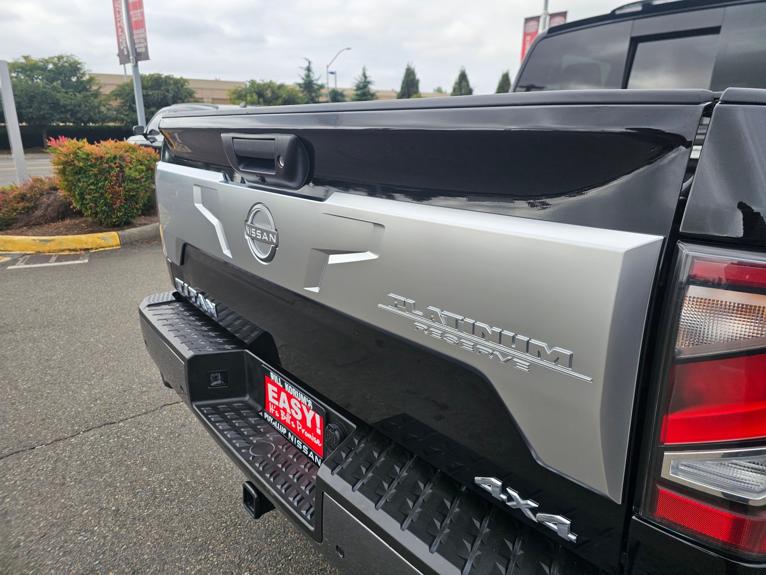 2024 Nissan Titan Platinum Reserve - Photo 18