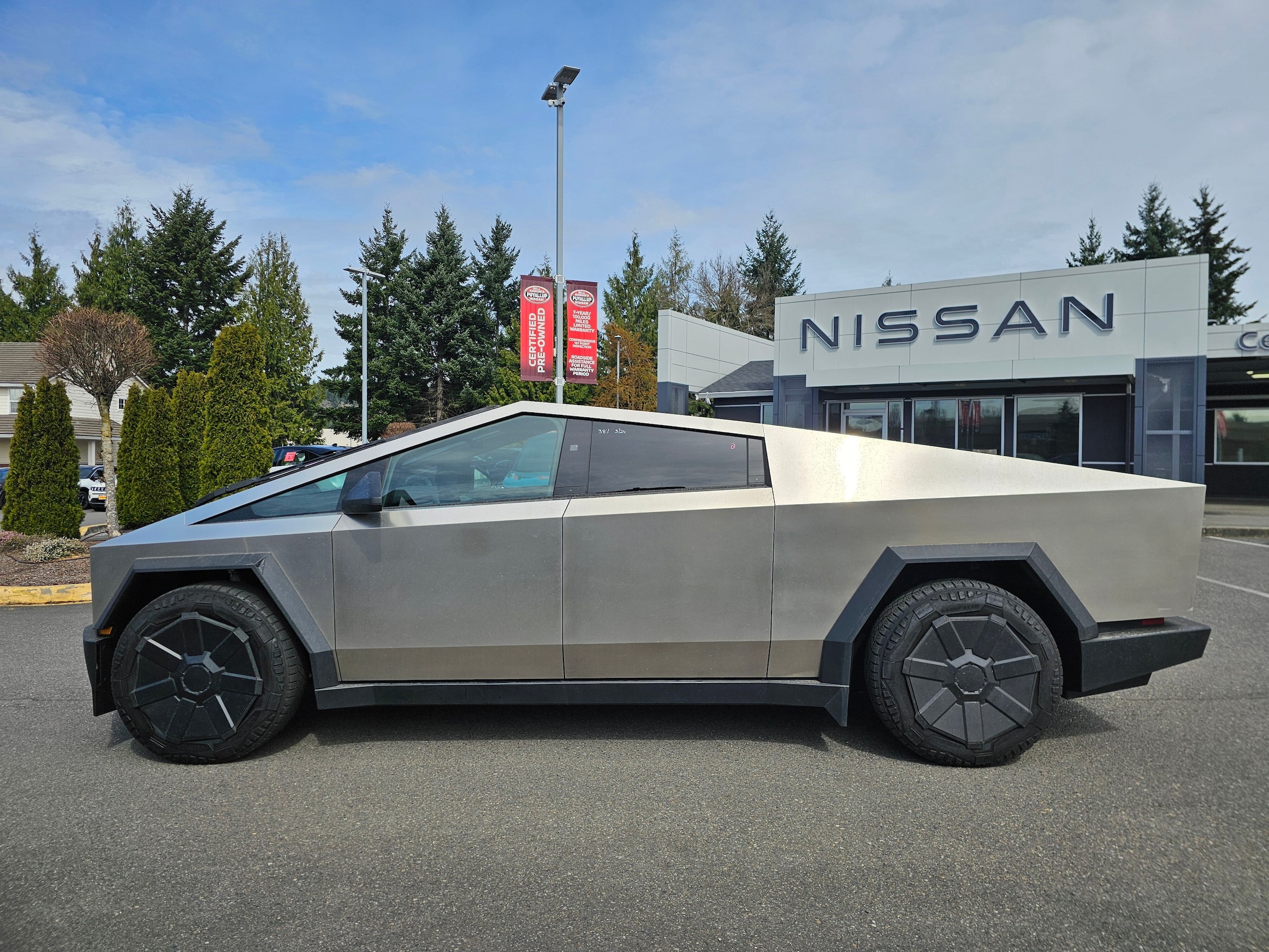 Used 2024 Tesla Cybertruck Cyberbeast with VIN 7G2CEHEE4RA049941 for sale in Puyallup, WA