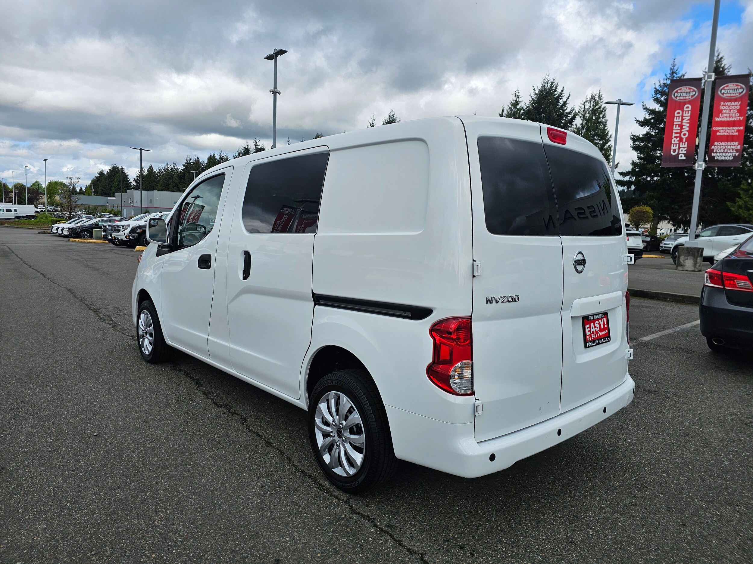 2021 Nissan NV200 SV photo 3