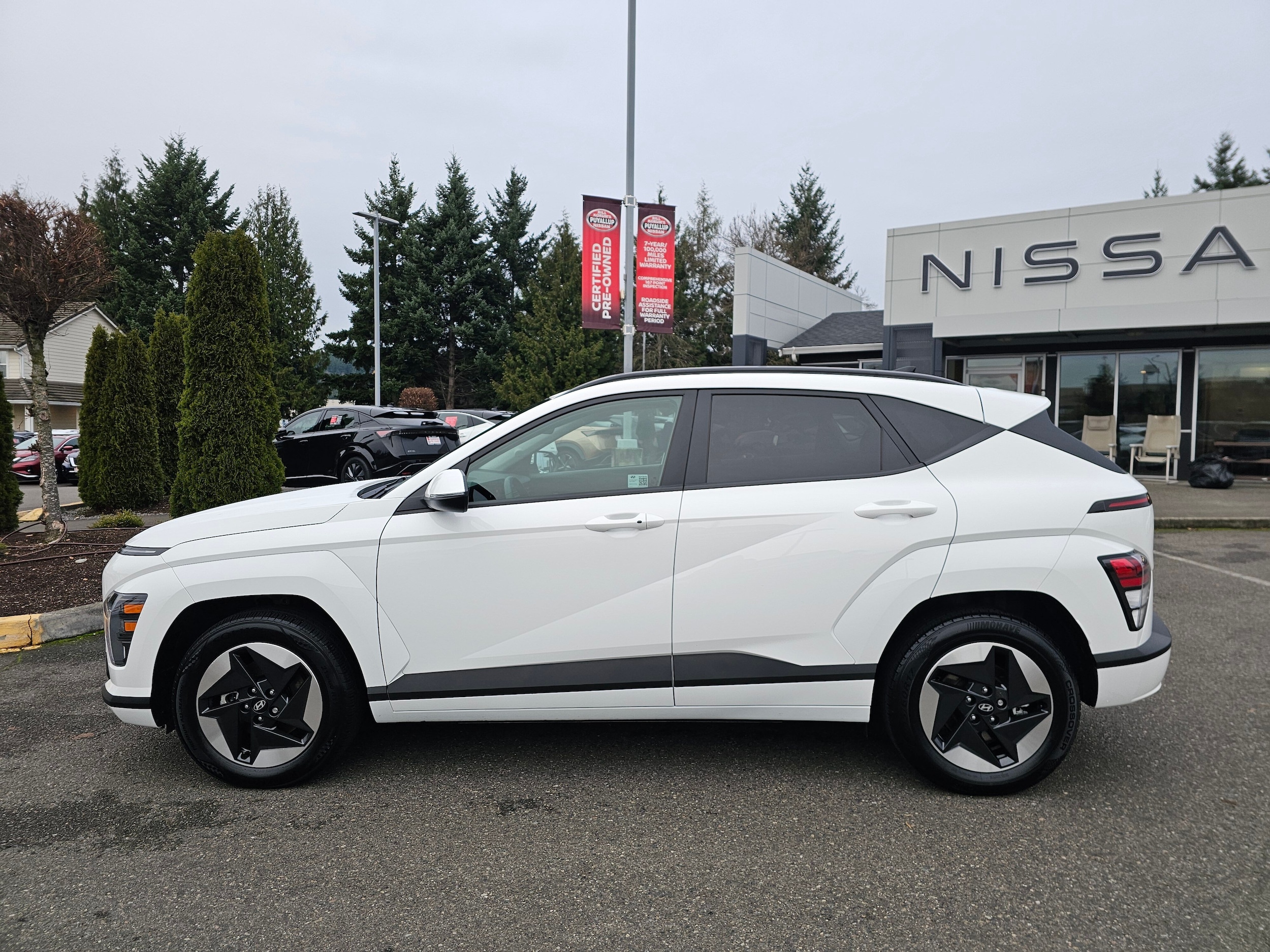 Used 2024 Hyundai Kona EV SEL with VIN KM8HC3A6XRU005562 for sale in Puyallup, WA