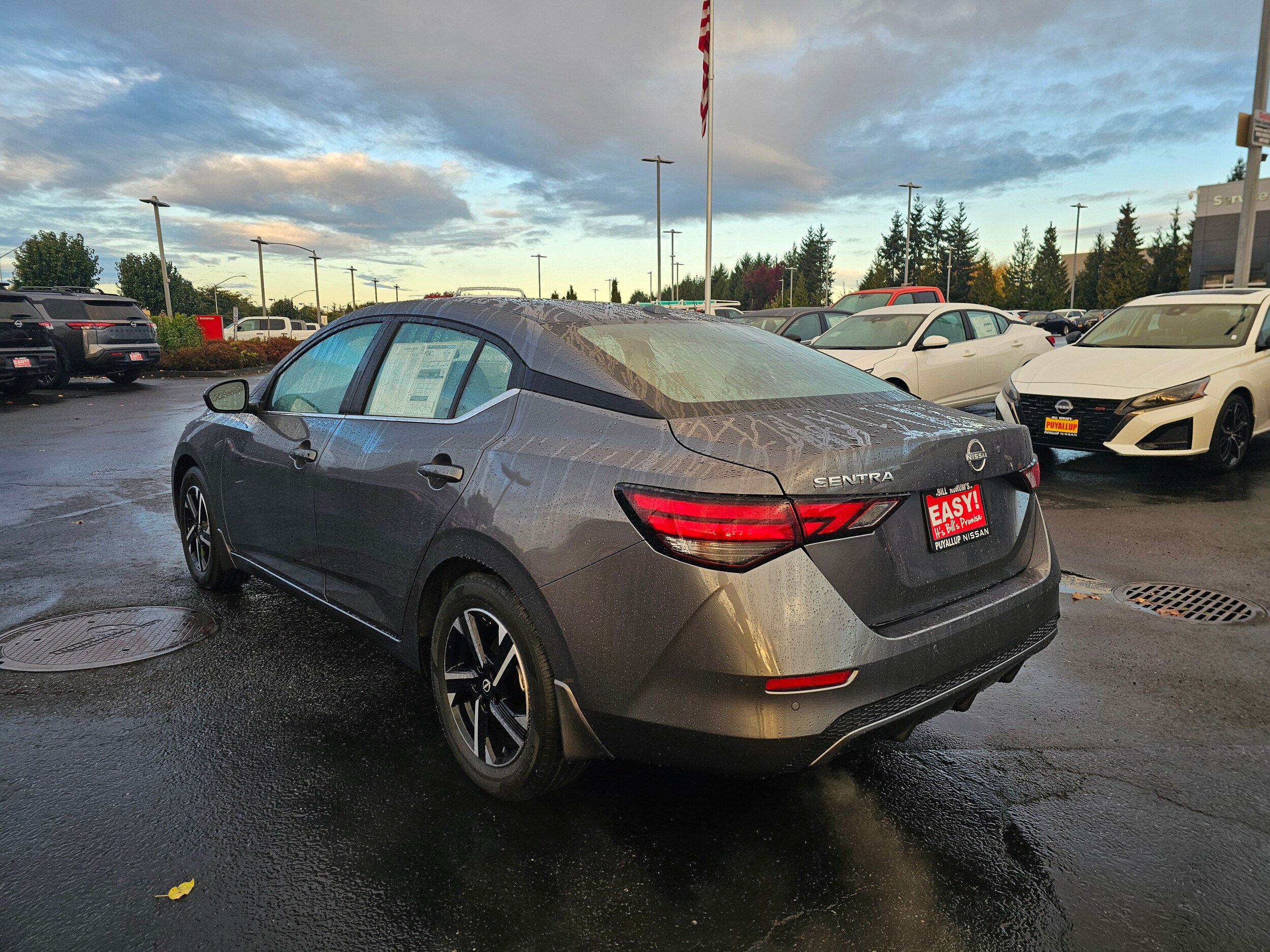 2025 Nissan Sentra SV photo 3