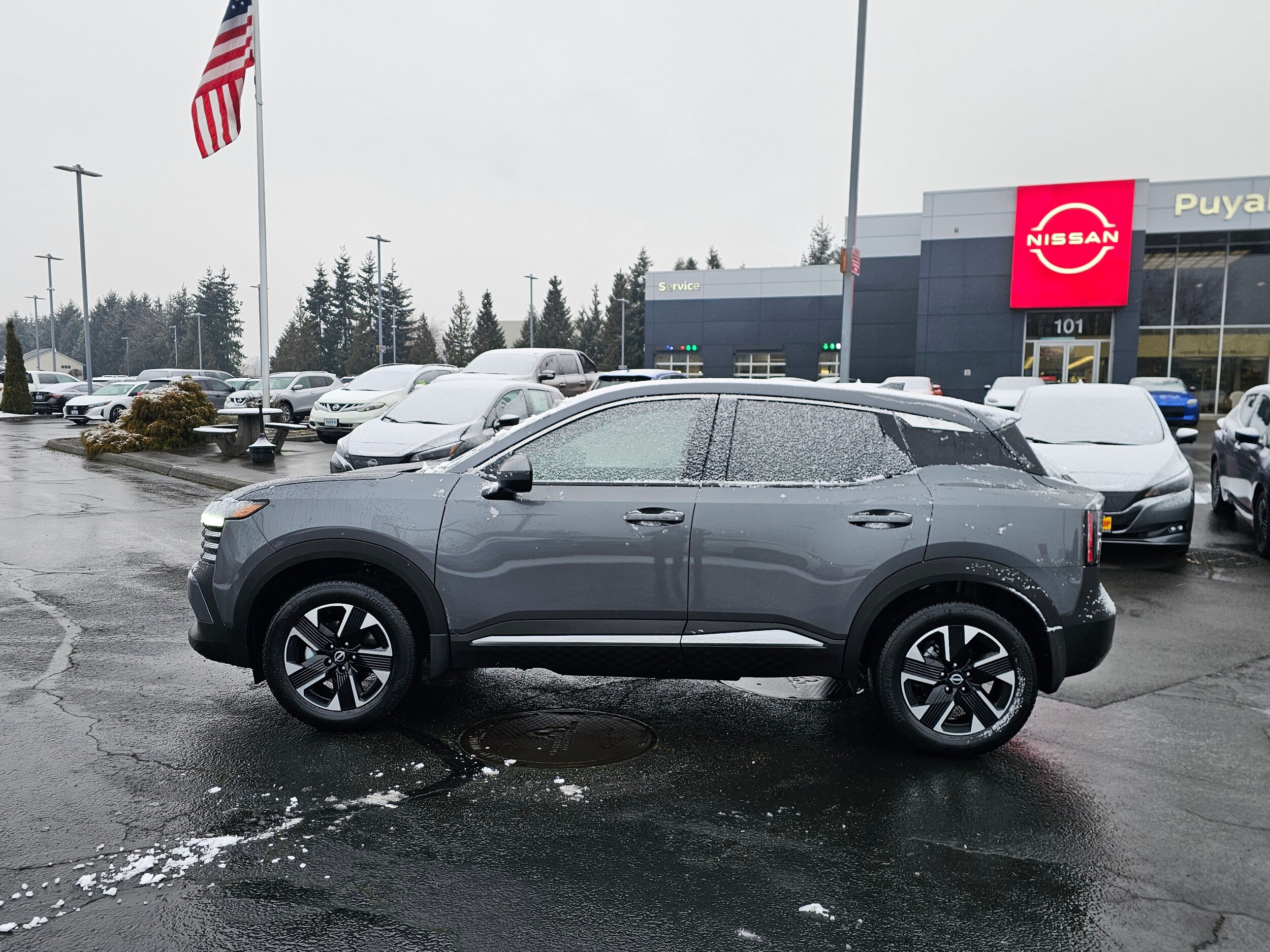 2025 Nissan Kicks SV photo 2