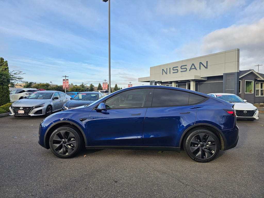 Used 2025 Tesla Model Y Long Range SUV