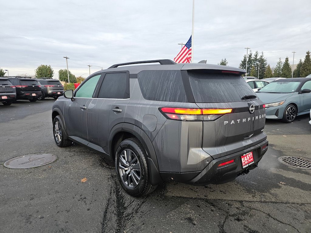 New 2025 Nissan Pathfinder SV SUV