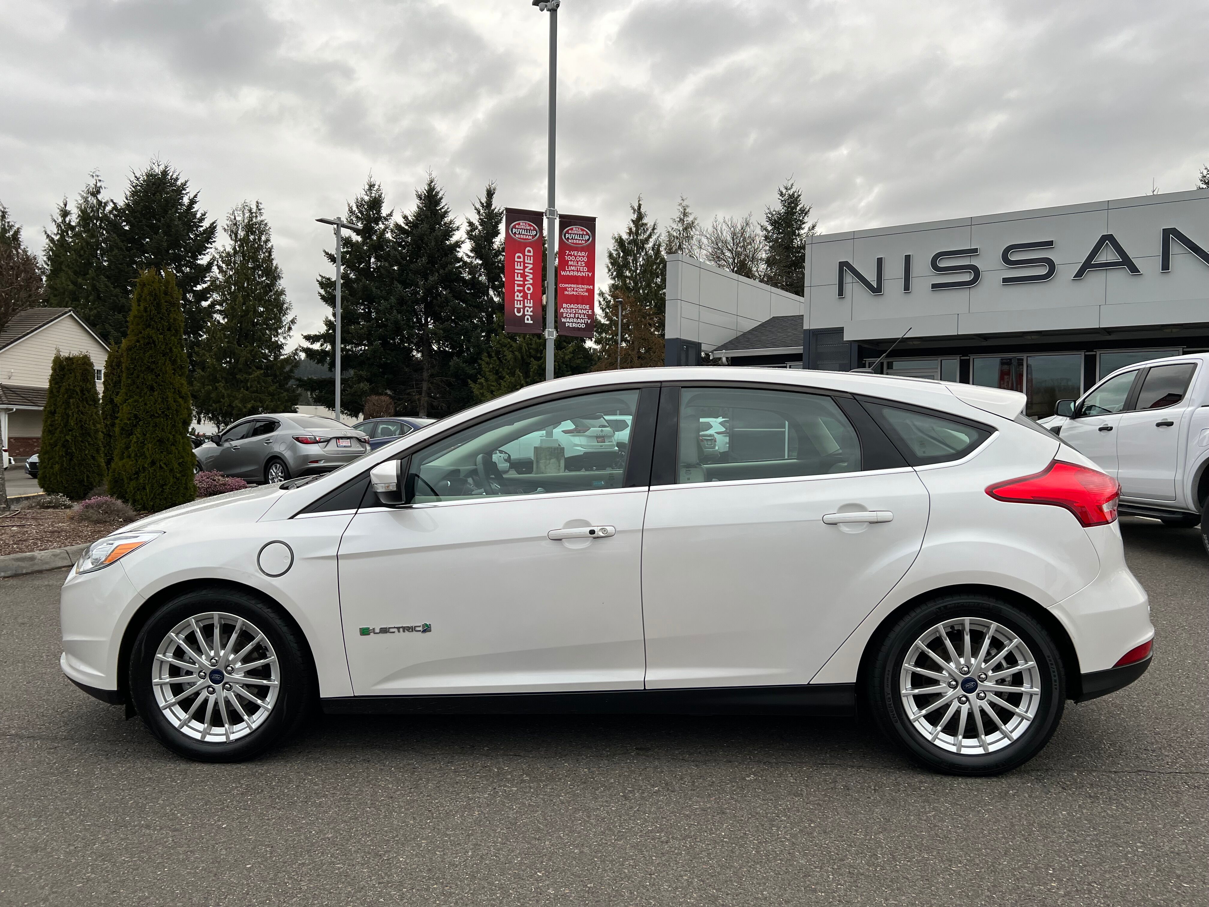 Used 2015 Ford Focus Electric with VIN 1FADP3R40FL222491 for sale in Puyallup, WA