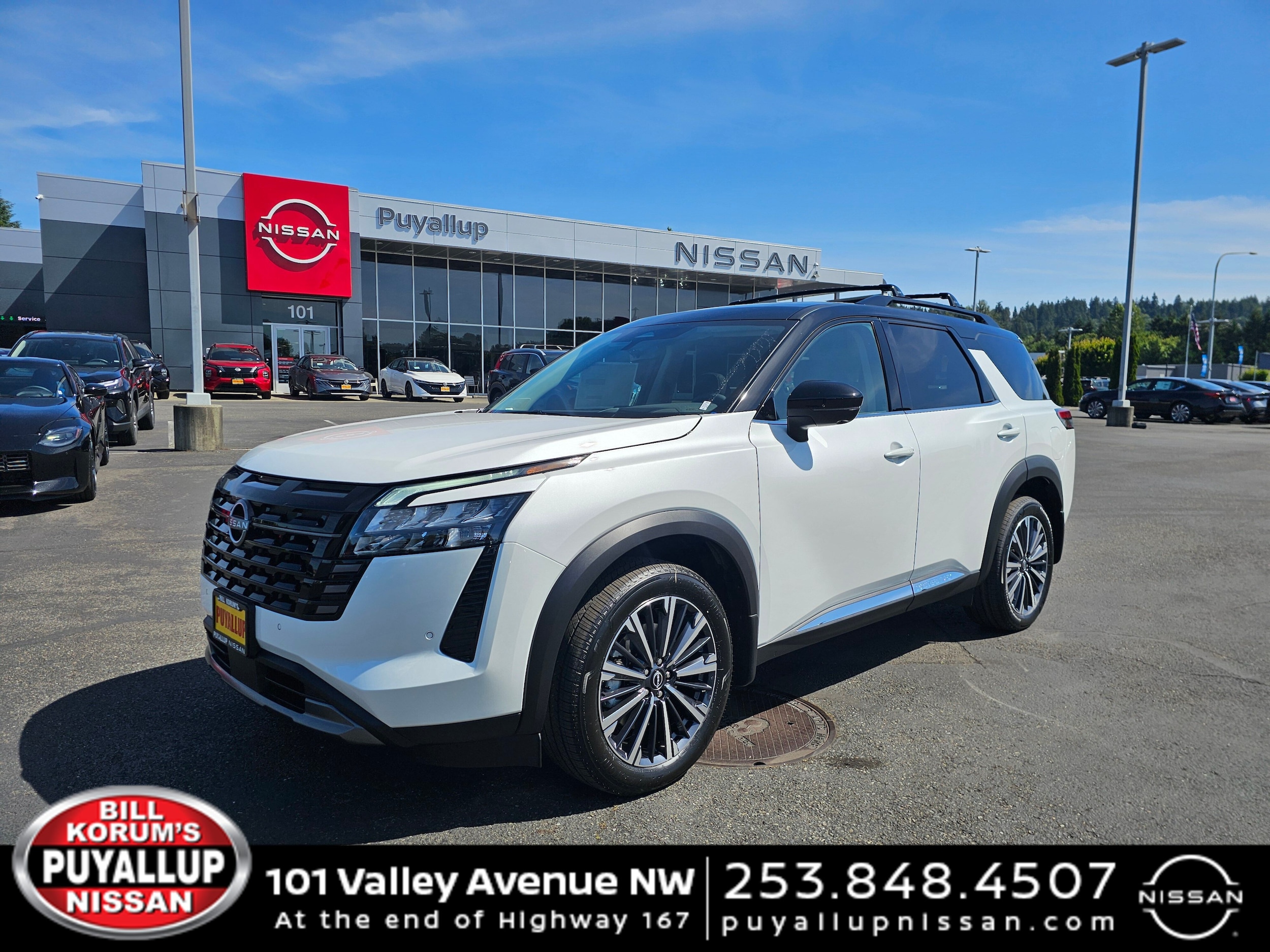 2026 Nissan Pathfinder Platinum 4WD's photo