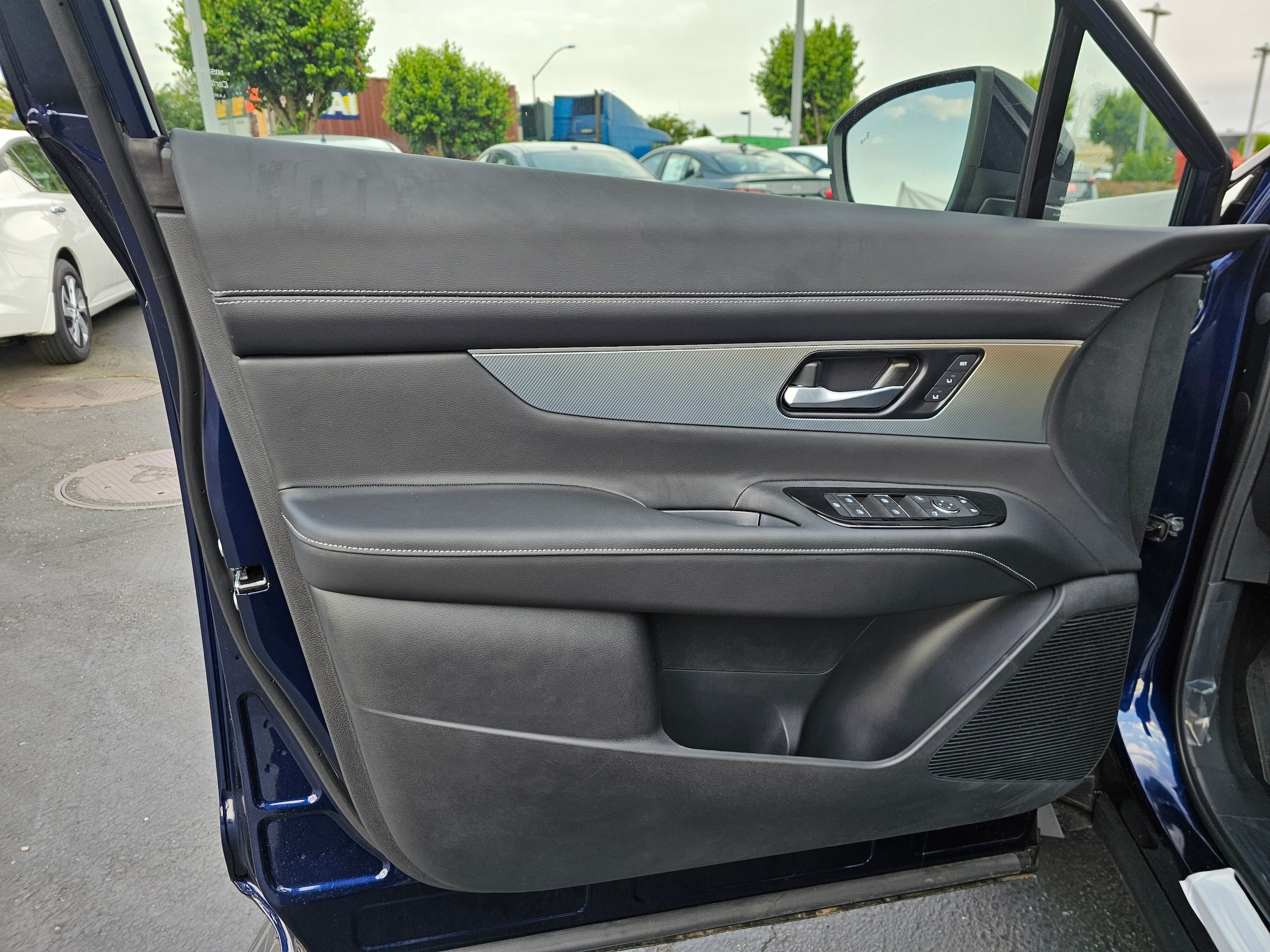 2025 Nissan Murano SL - Photo 23