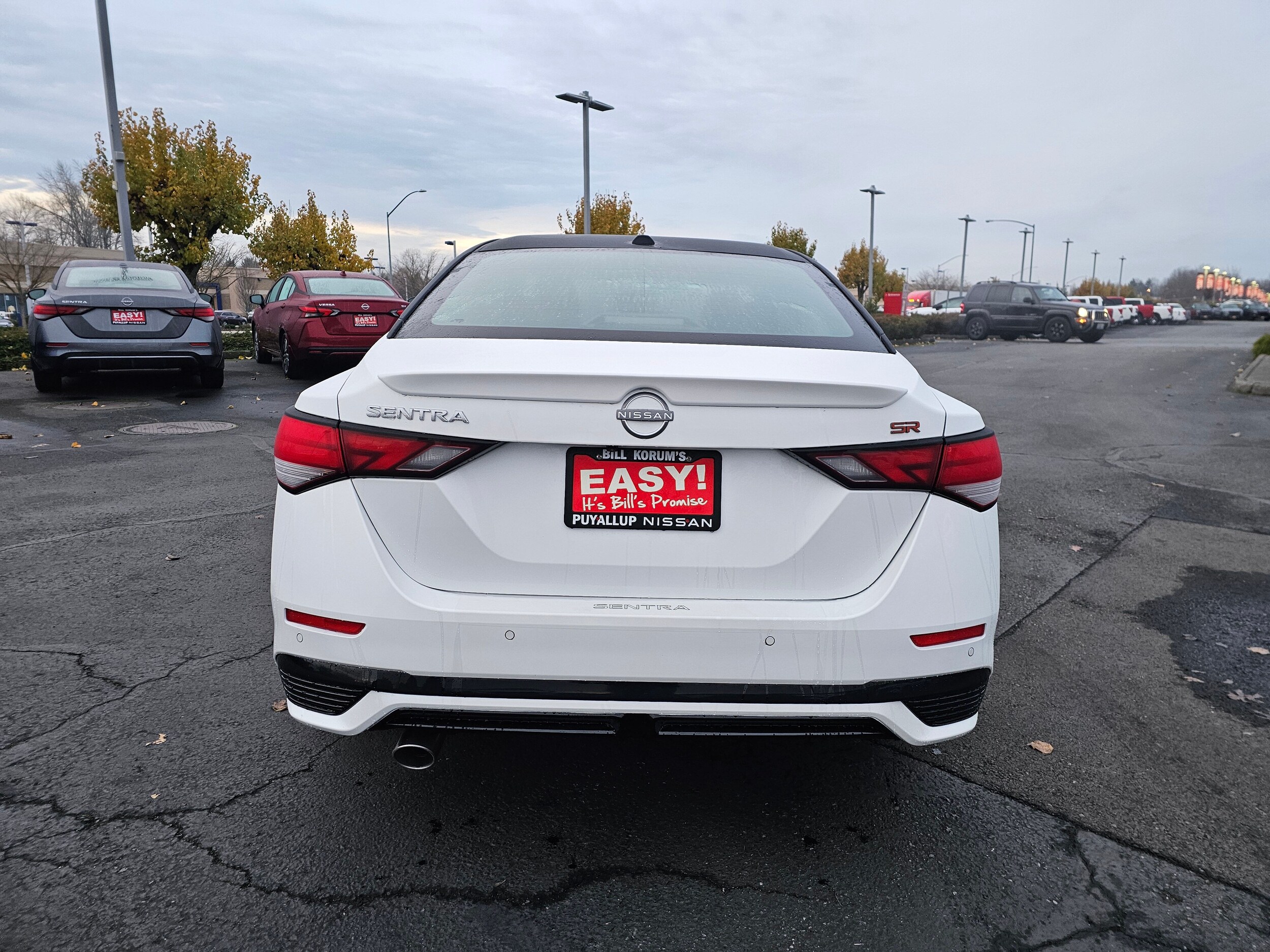 2025 Nissan Sentra SR photo 4