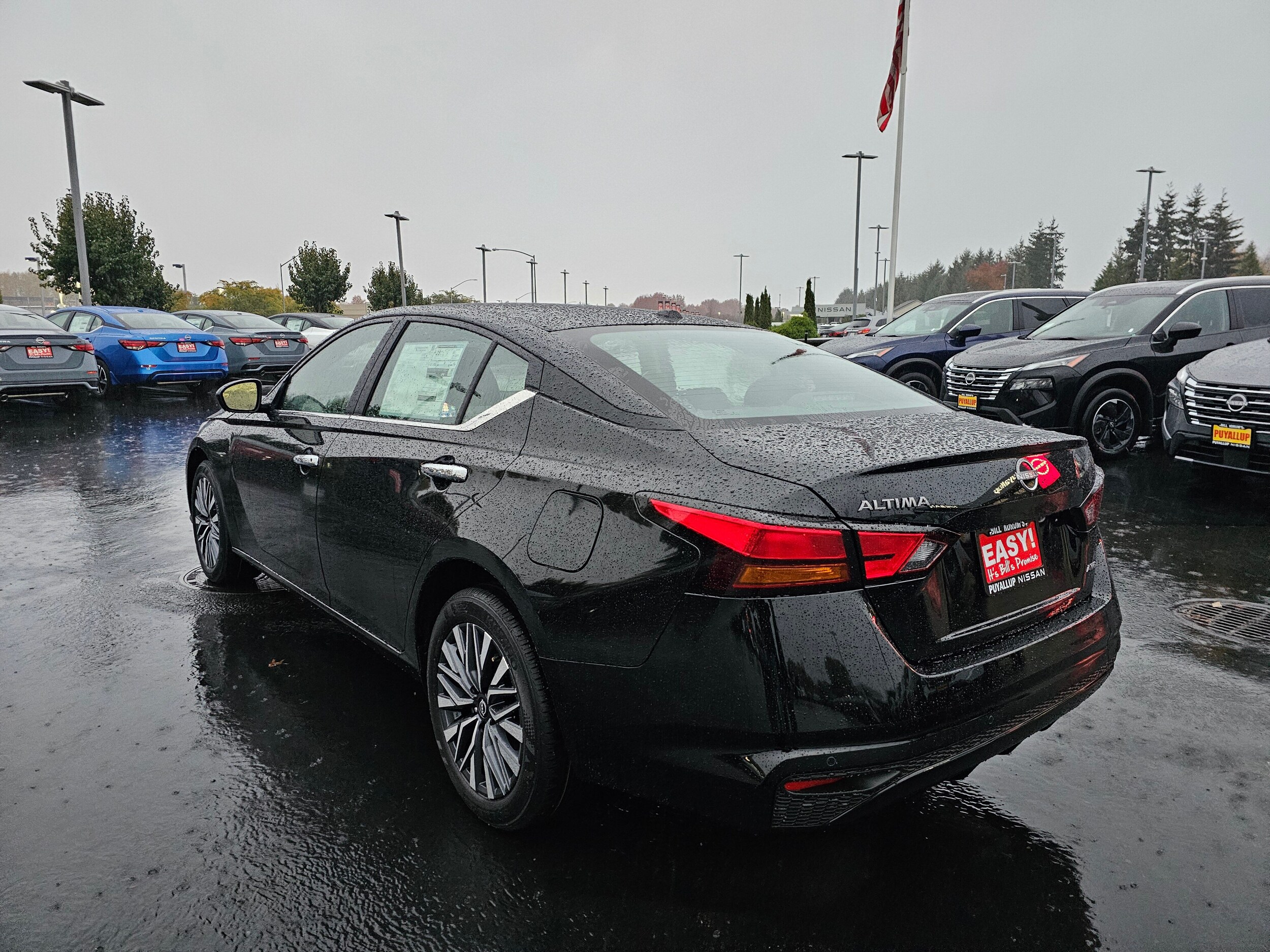 2025 Nissan Altima SV photo 3