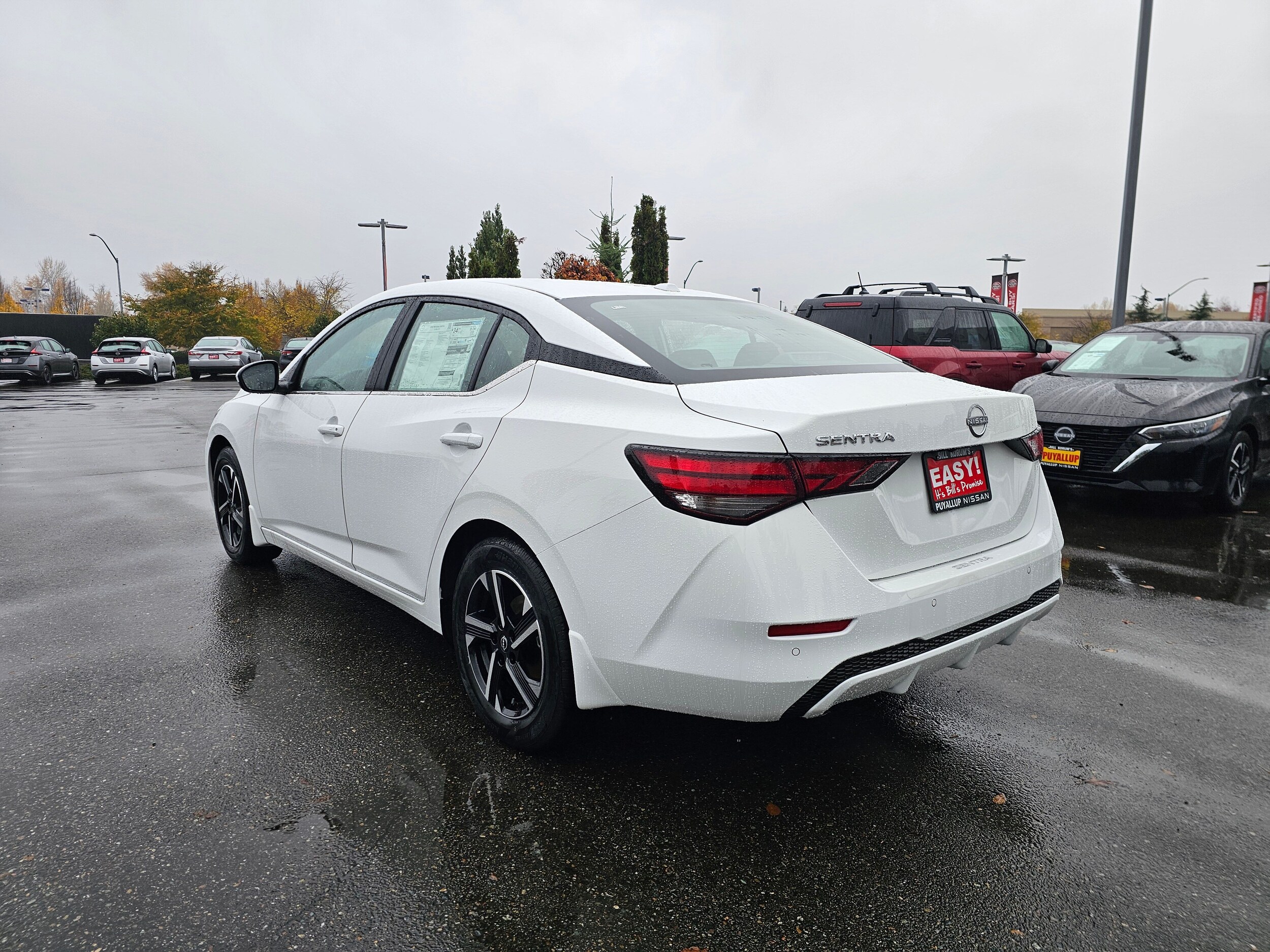 2025 Nissan Sentra SV photo 3