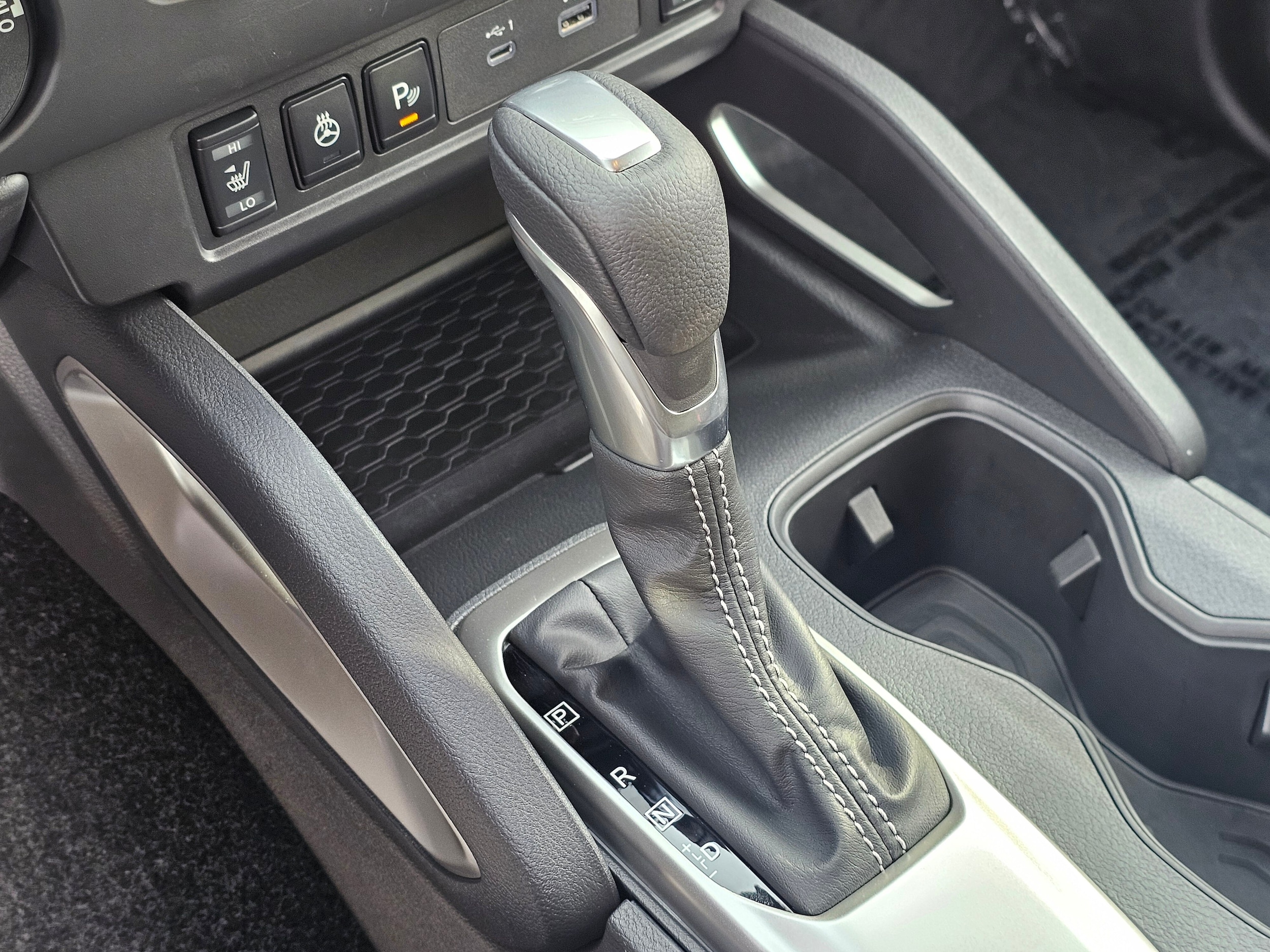 2025 Nissan Frontier SV - Photo 37