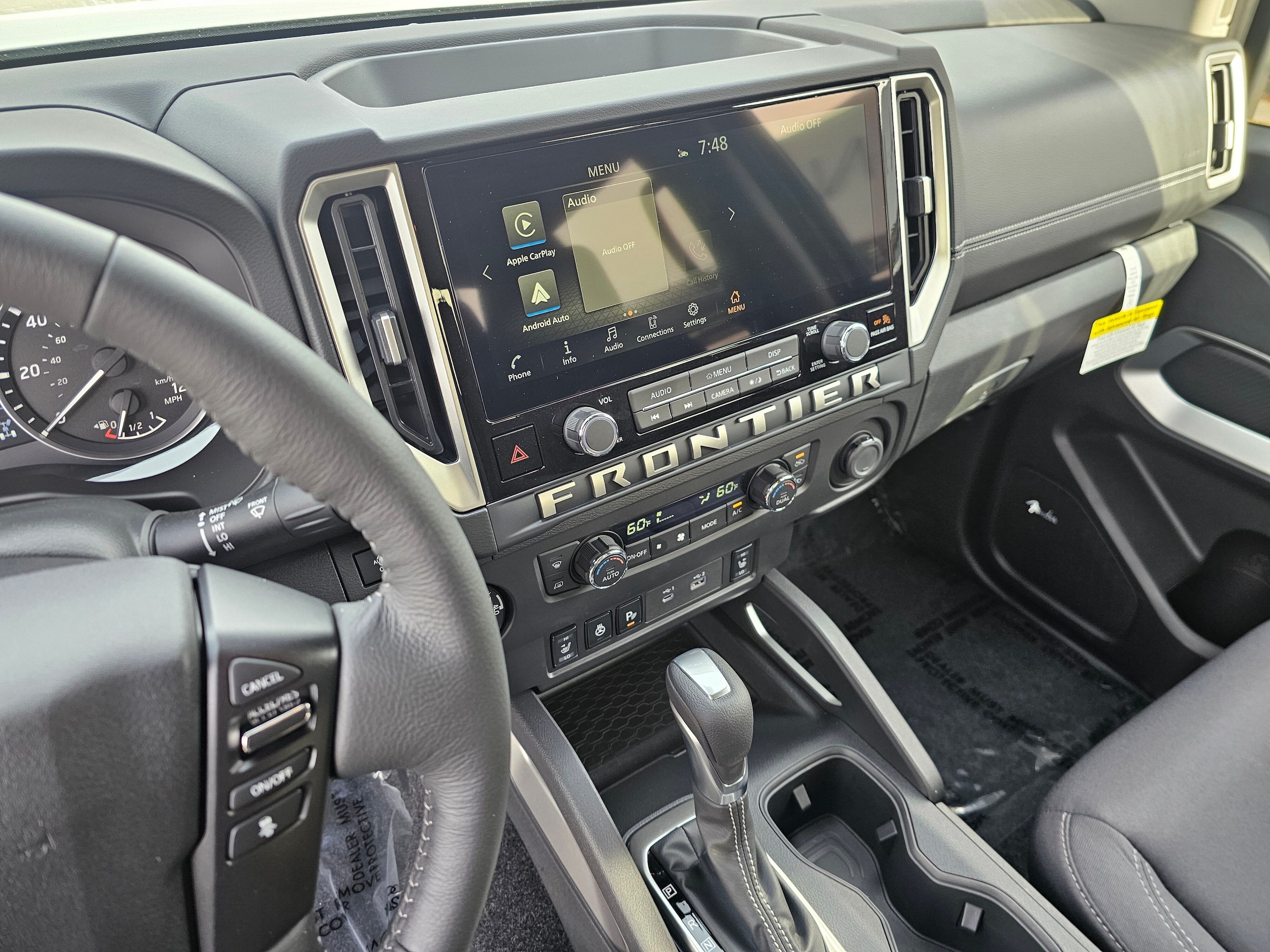 2025 Nissan Frontier SV - Photo 29