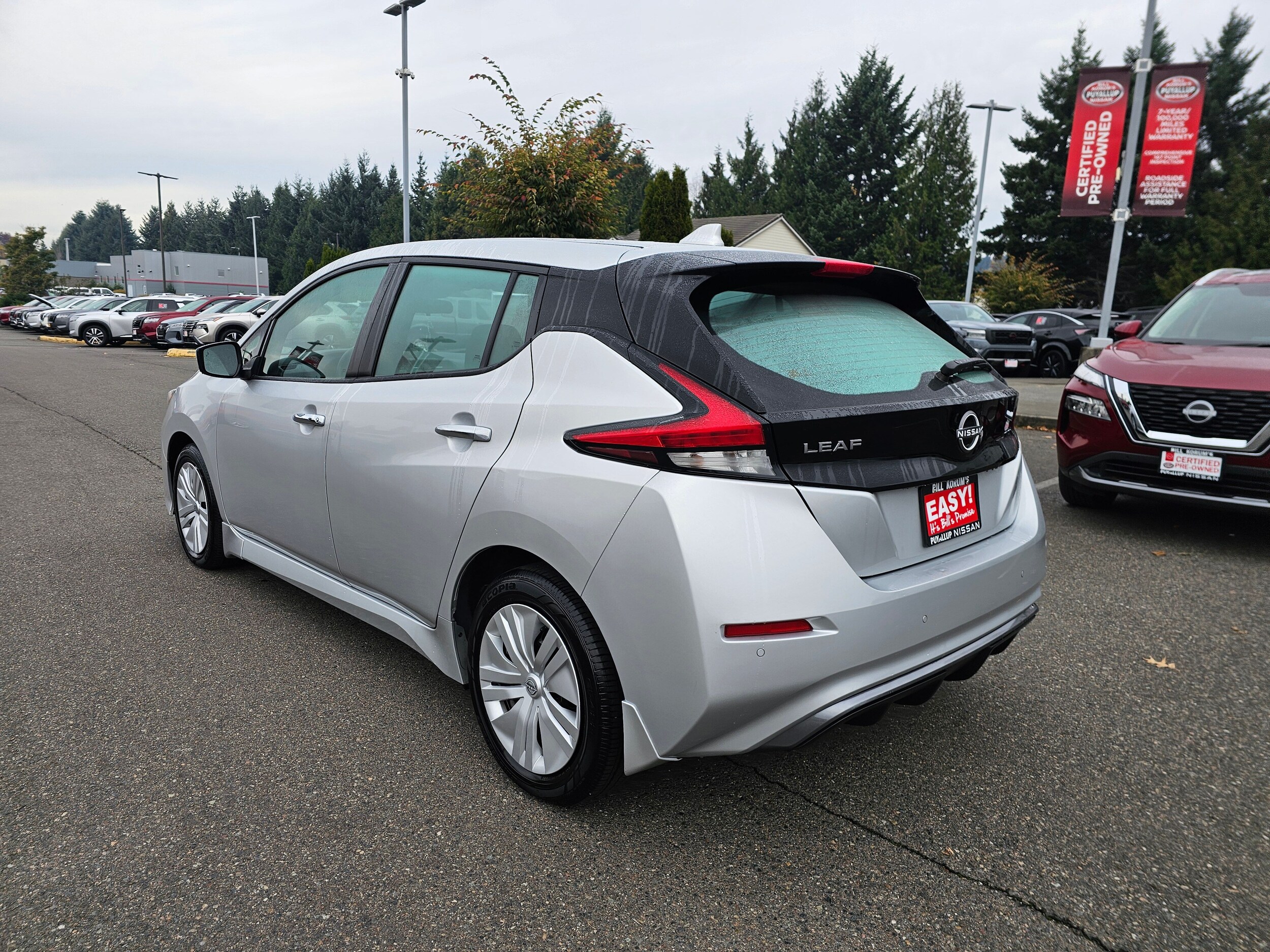 2025 Nissan Leaf S photo 3