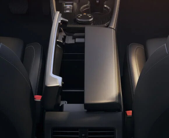 2026 Rogue interior console