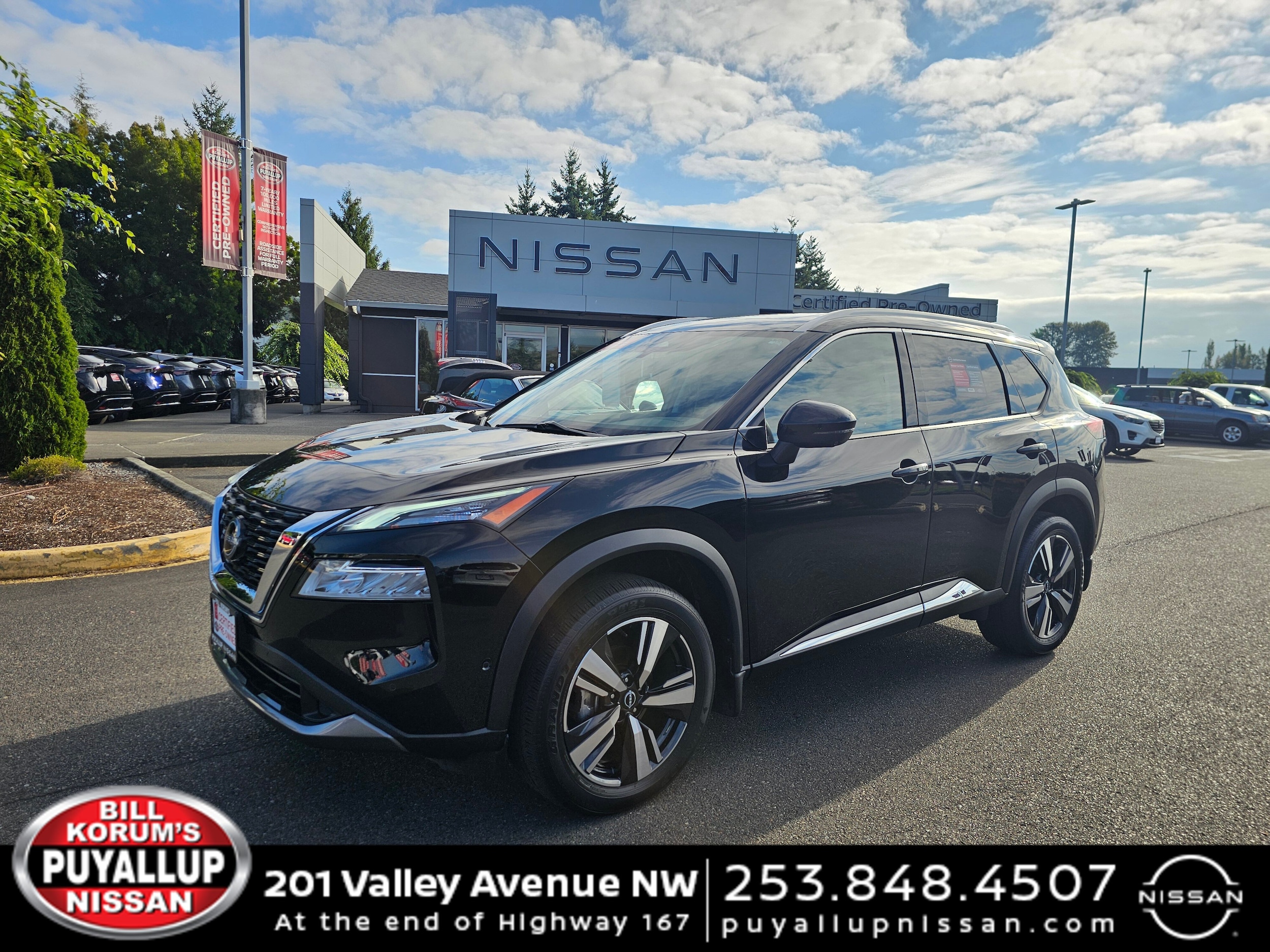 2023 Nissan Rogue SL's photo