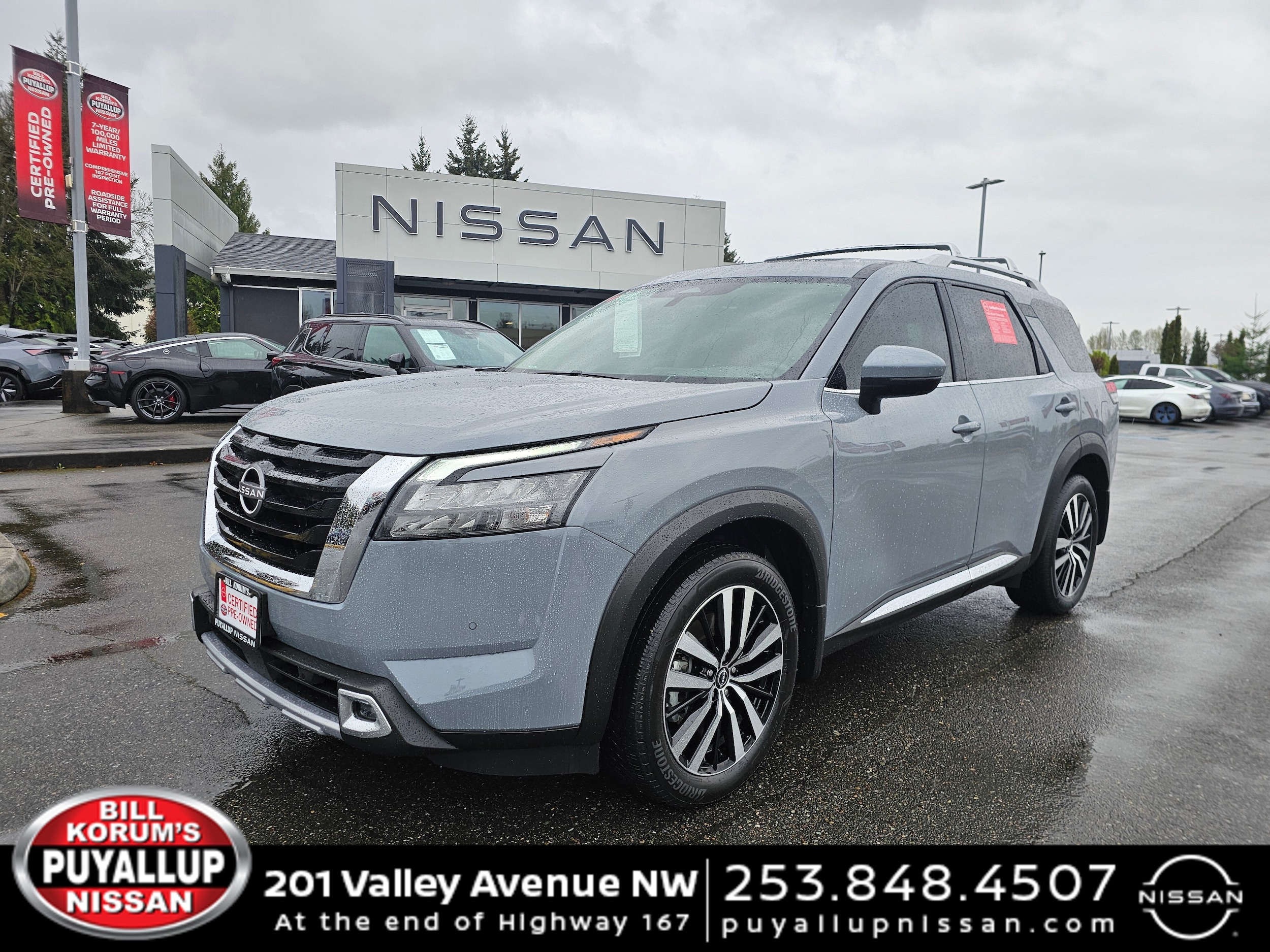 2025 Nissan Pathfinder Platinum 4WD's photo