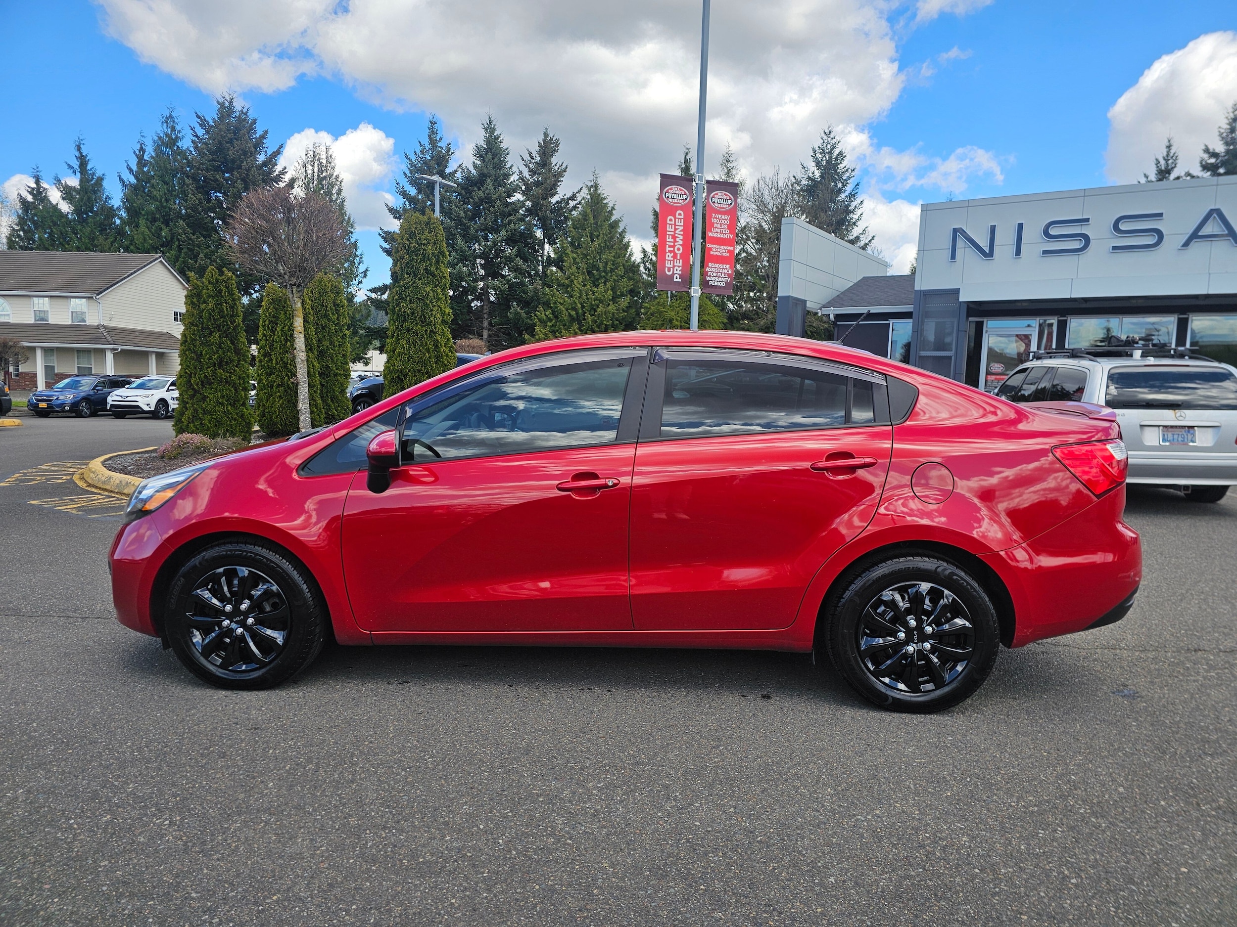 Used 2014 Kia Rio LX with VIN KNADM4A36E6327381 for sale in Puyallup, WA