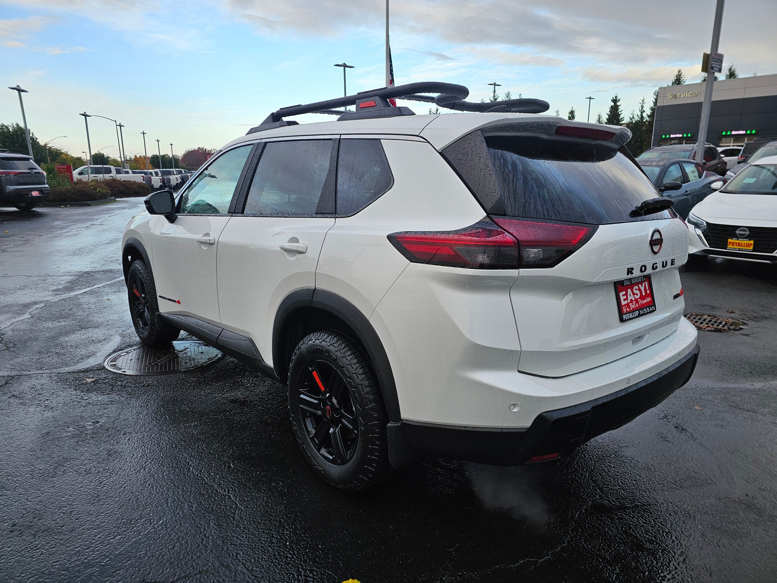 2026 Nissan Rogue SV photo 2