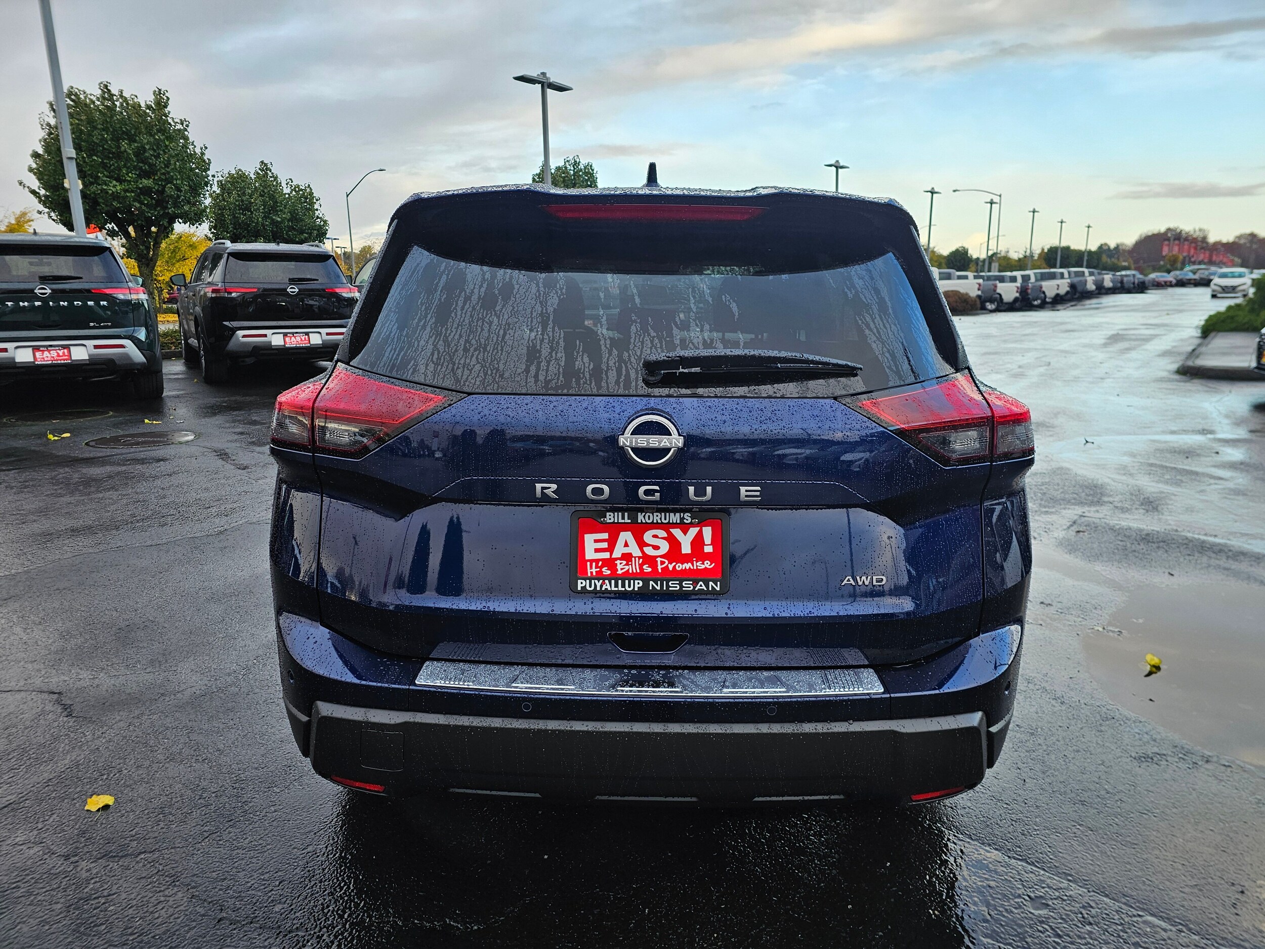 2026 Nissan Rogue SV photo 4