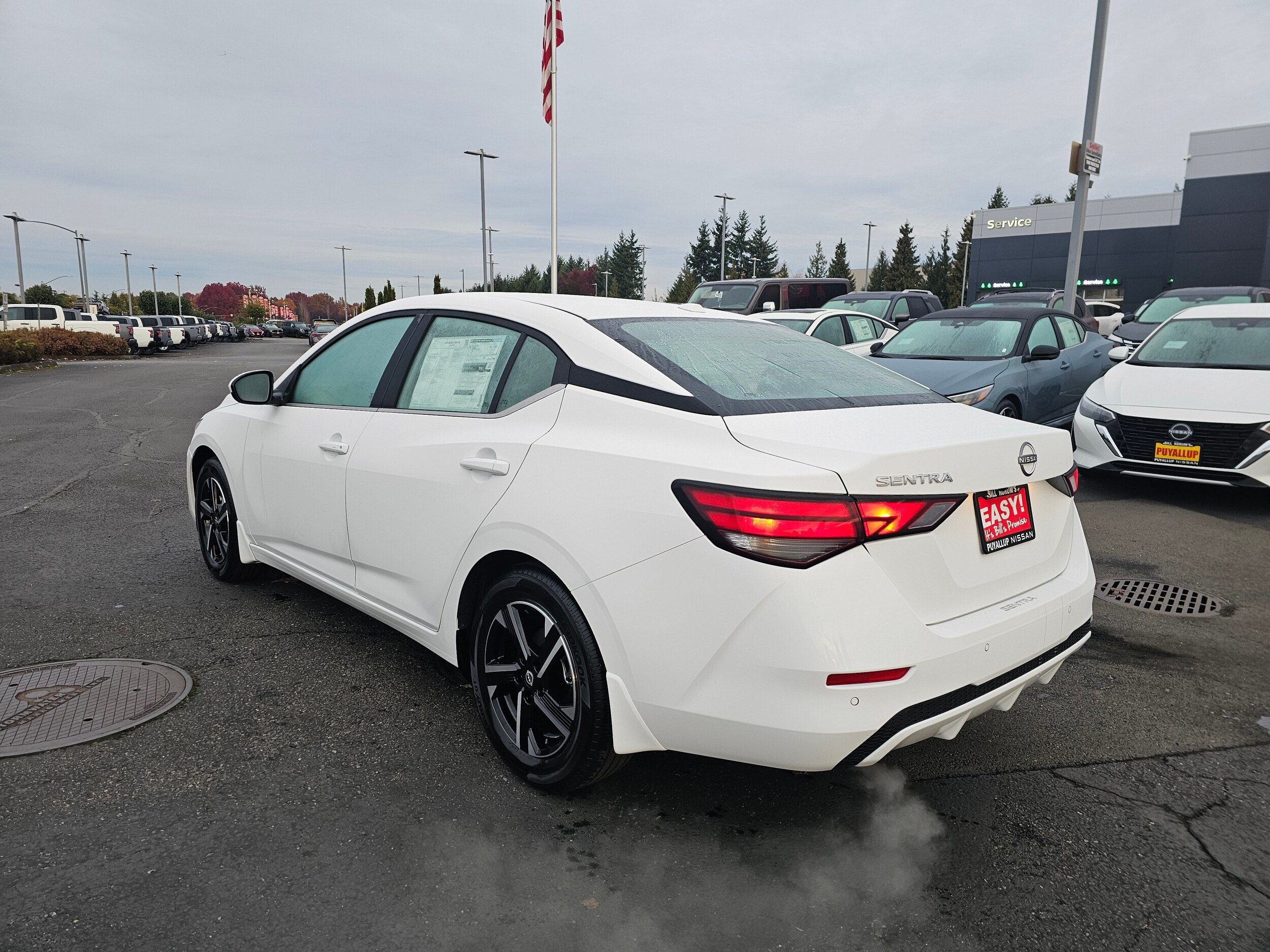 2025 Nissan Sentra SV photo 3