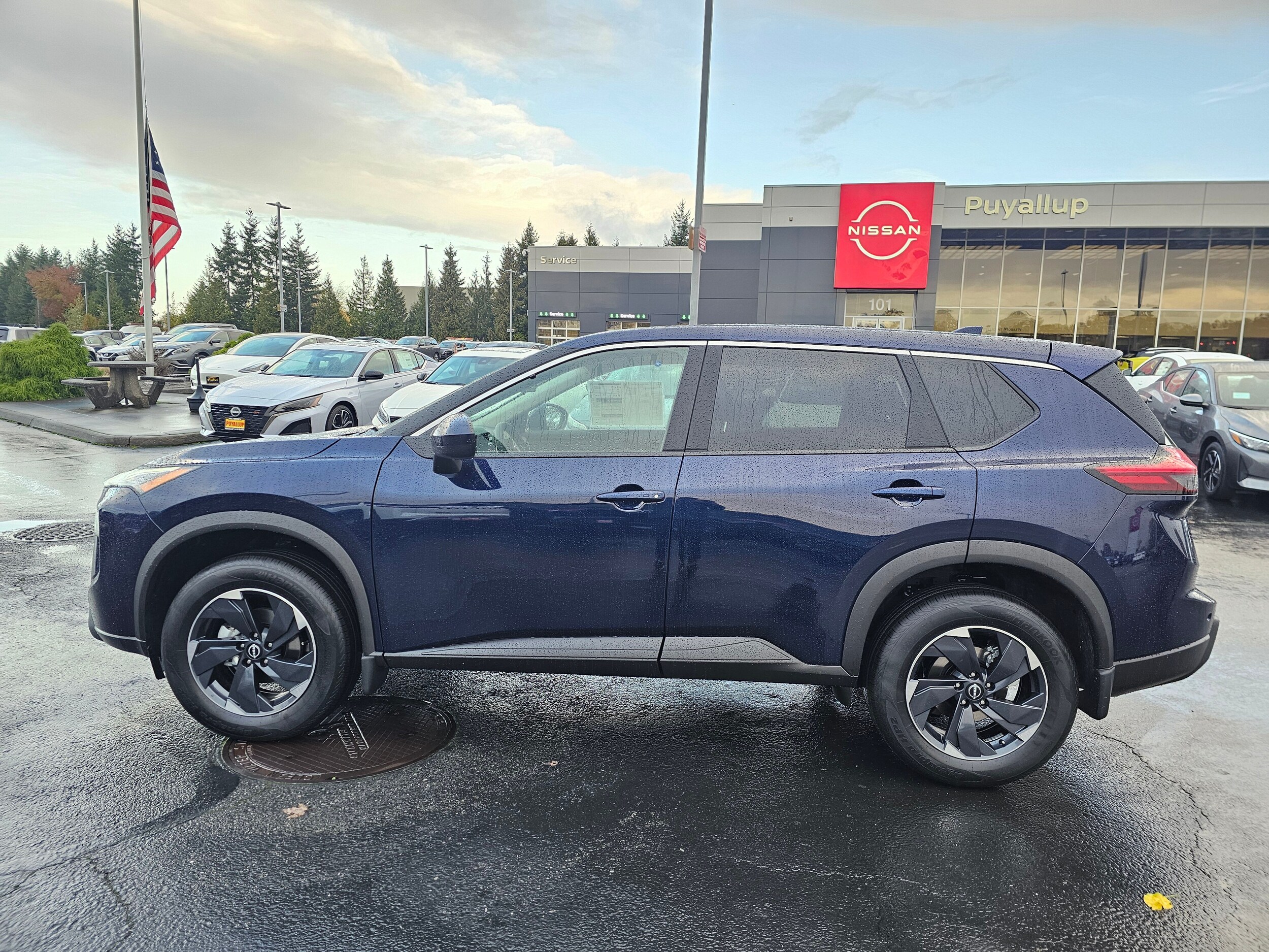 2026 Nissan Rogue SV photo 2