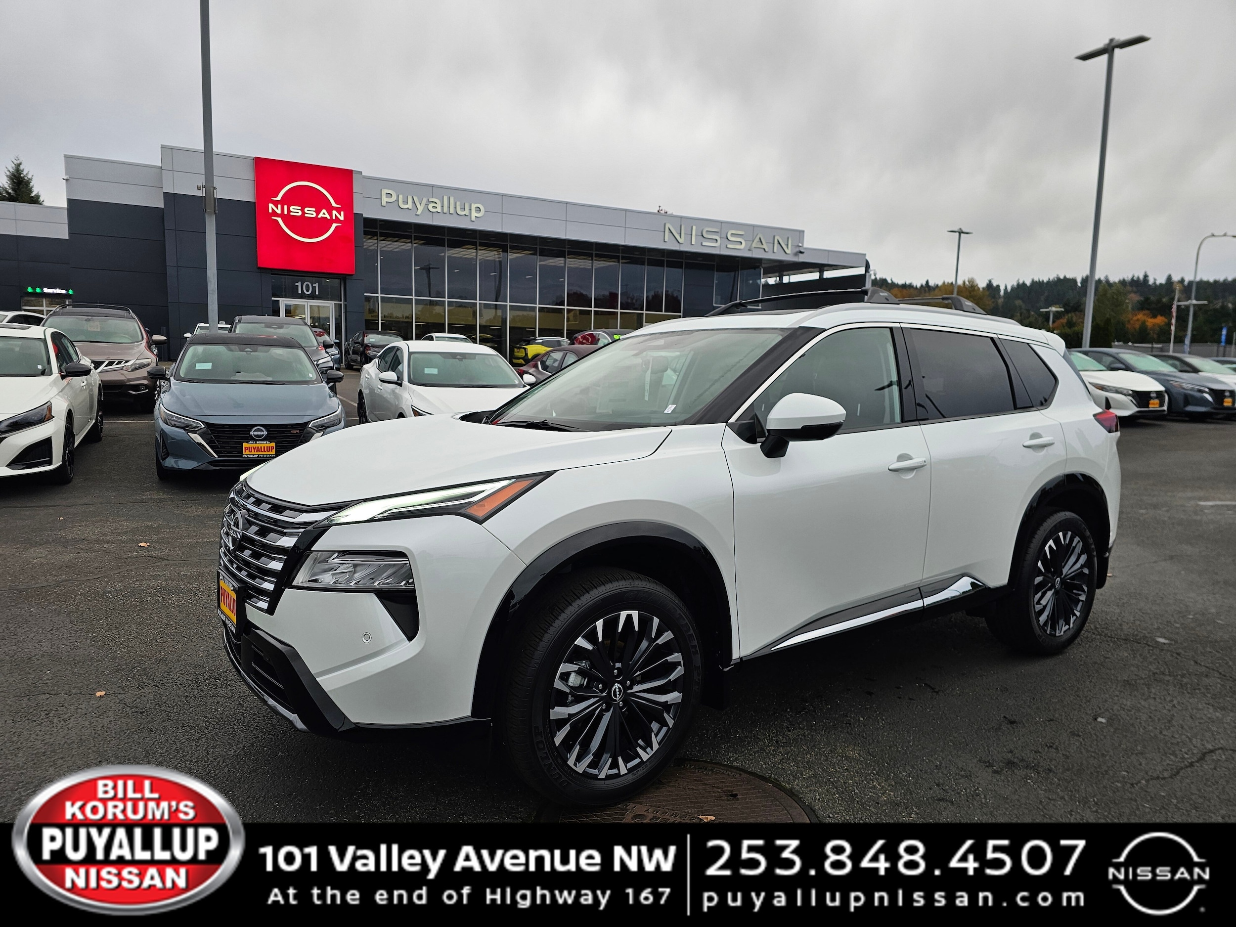 2026 Nissan Rogue Platinum's photo