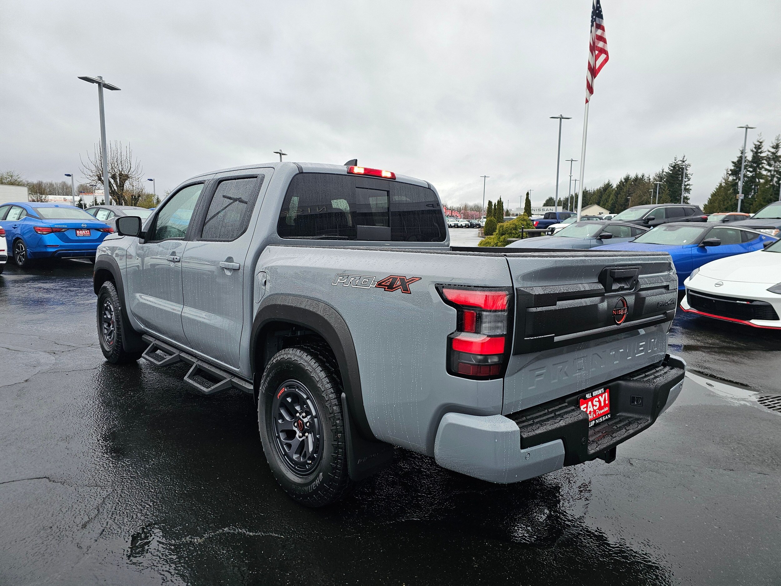 2025 Nissan Frontier PRO-4X photo 3