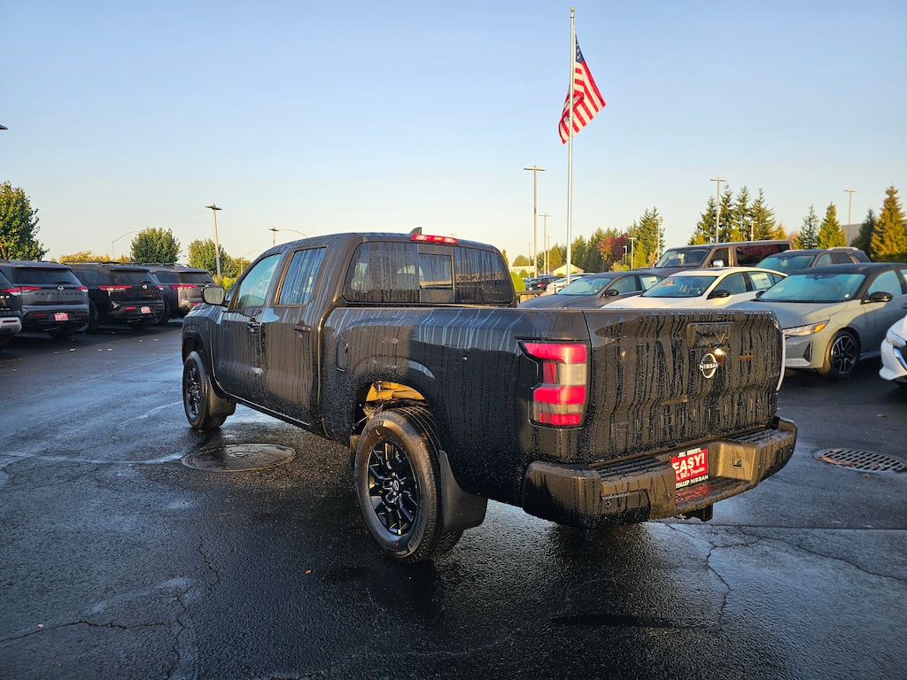 New 2026 Nissan Frontier SV Truck Crew Cab