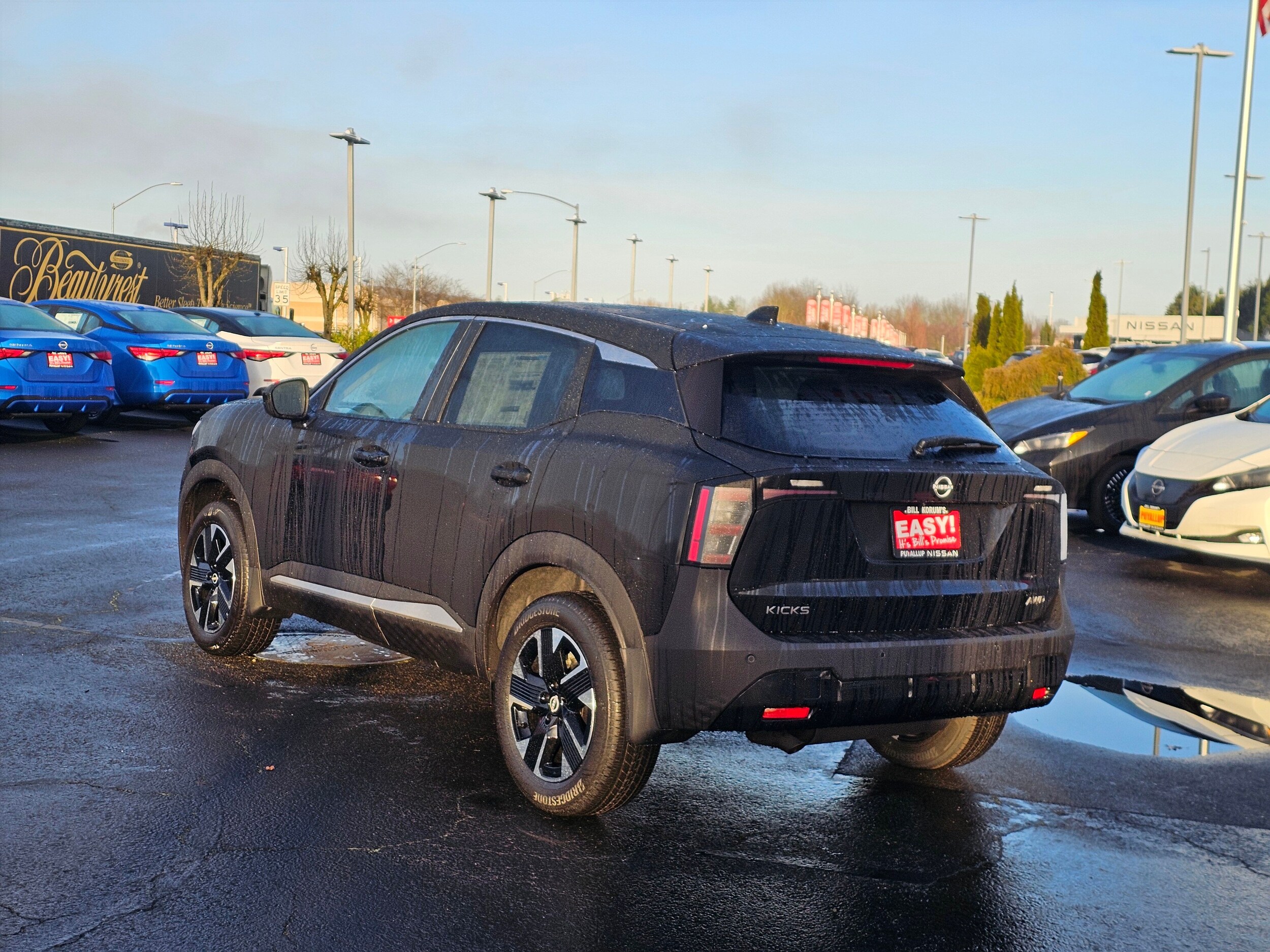2025 Nissan Kicks SV photo 3