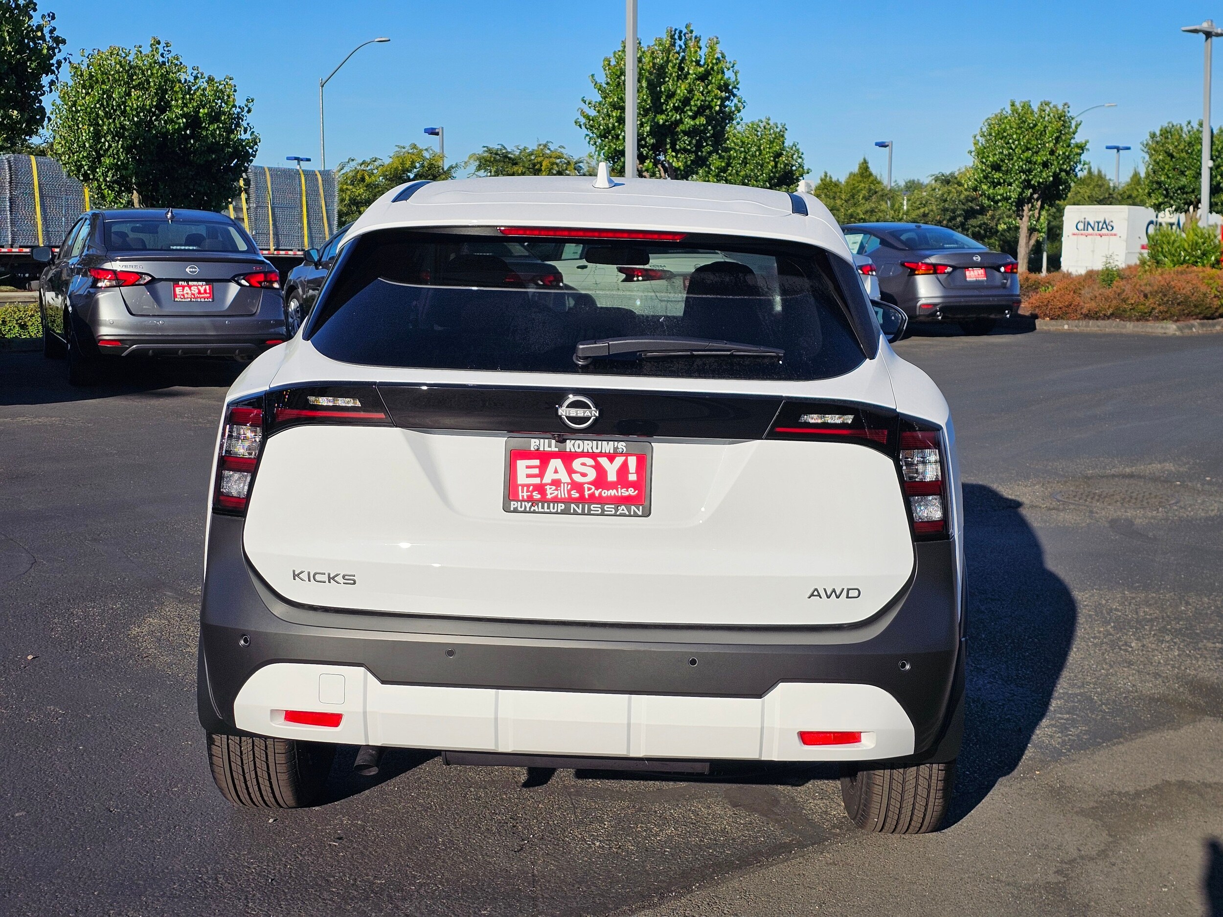 2025 Nissan Kicks SV photo 4