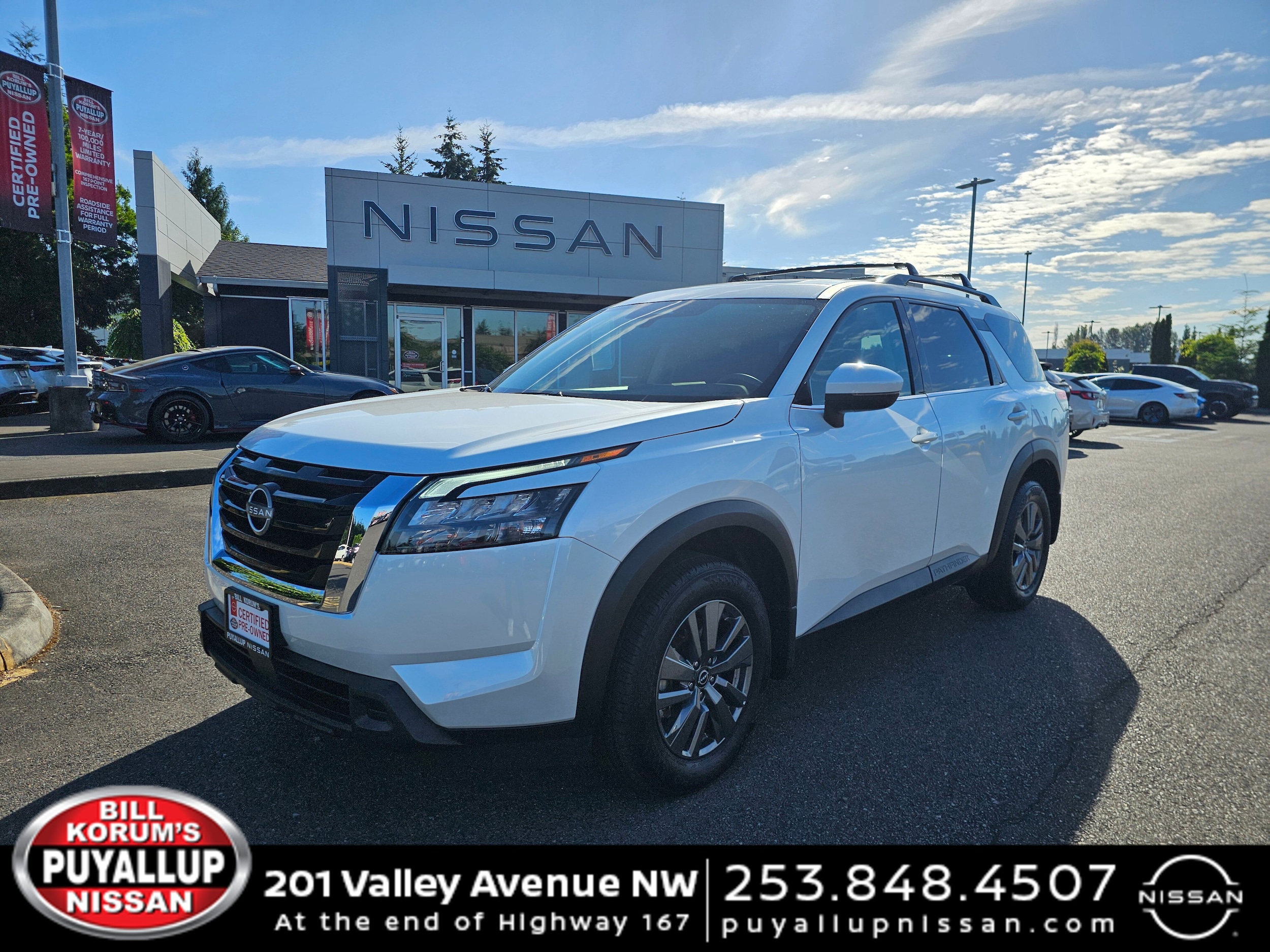 2025 Nissan Pathfinder SV 4WD's photo