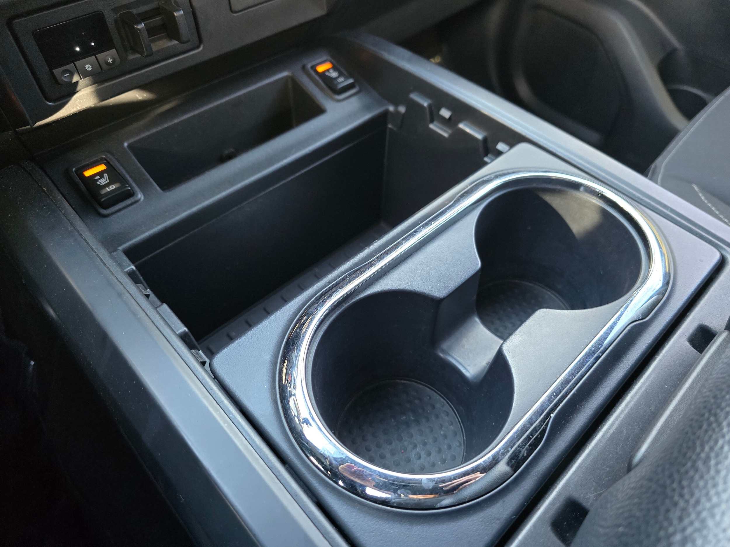 2019 Nissan Titan XD SV - Photo 37