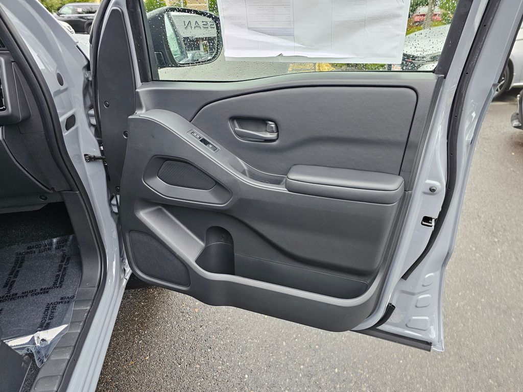 2026 Nissan Frontier SV - Photo 11