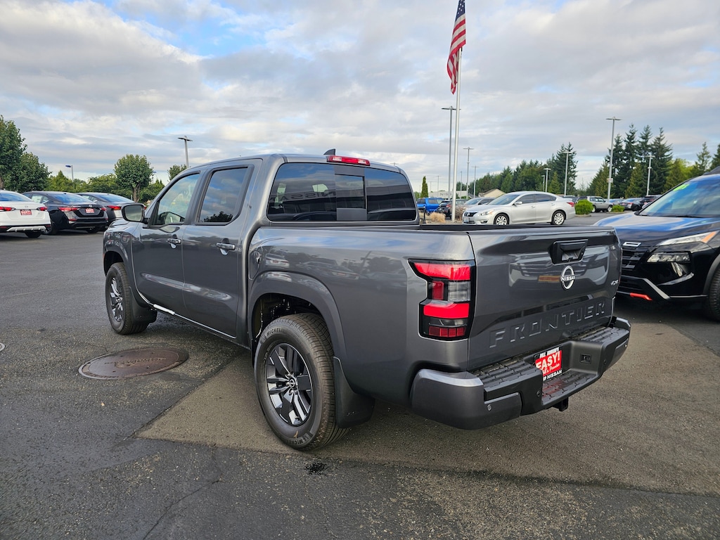 New 2025 Nissan Frontier SV Truck Crew Cab