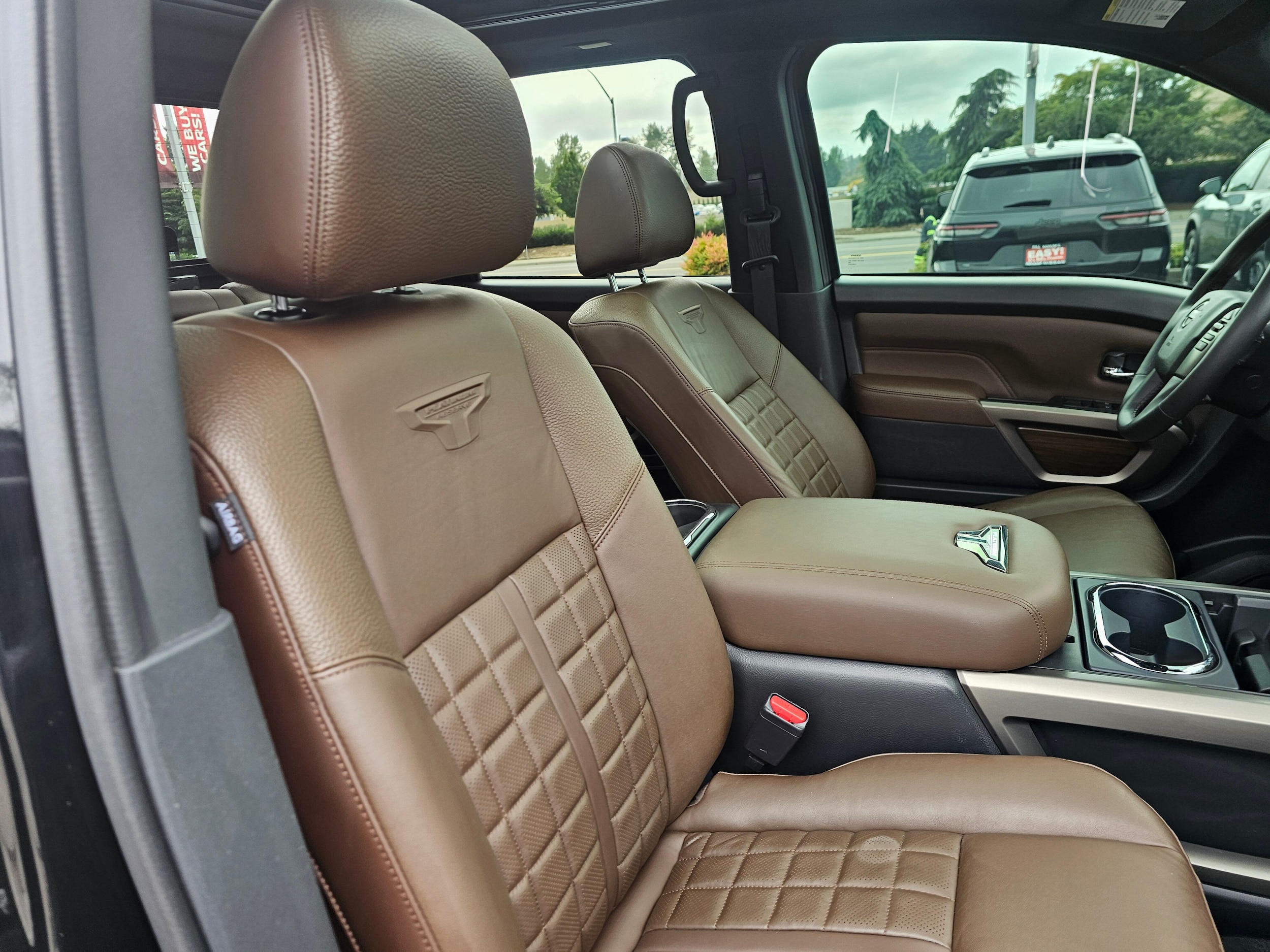 2024 Nissan Titan Platinum Reserve - Photo 13