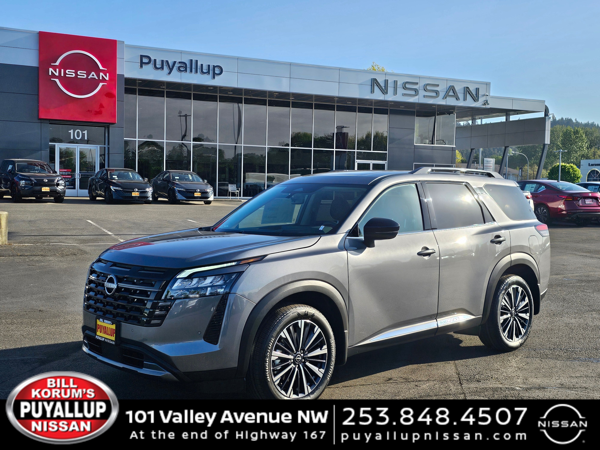 2026 Nissan Pathfinder Platinum 4WD's photo