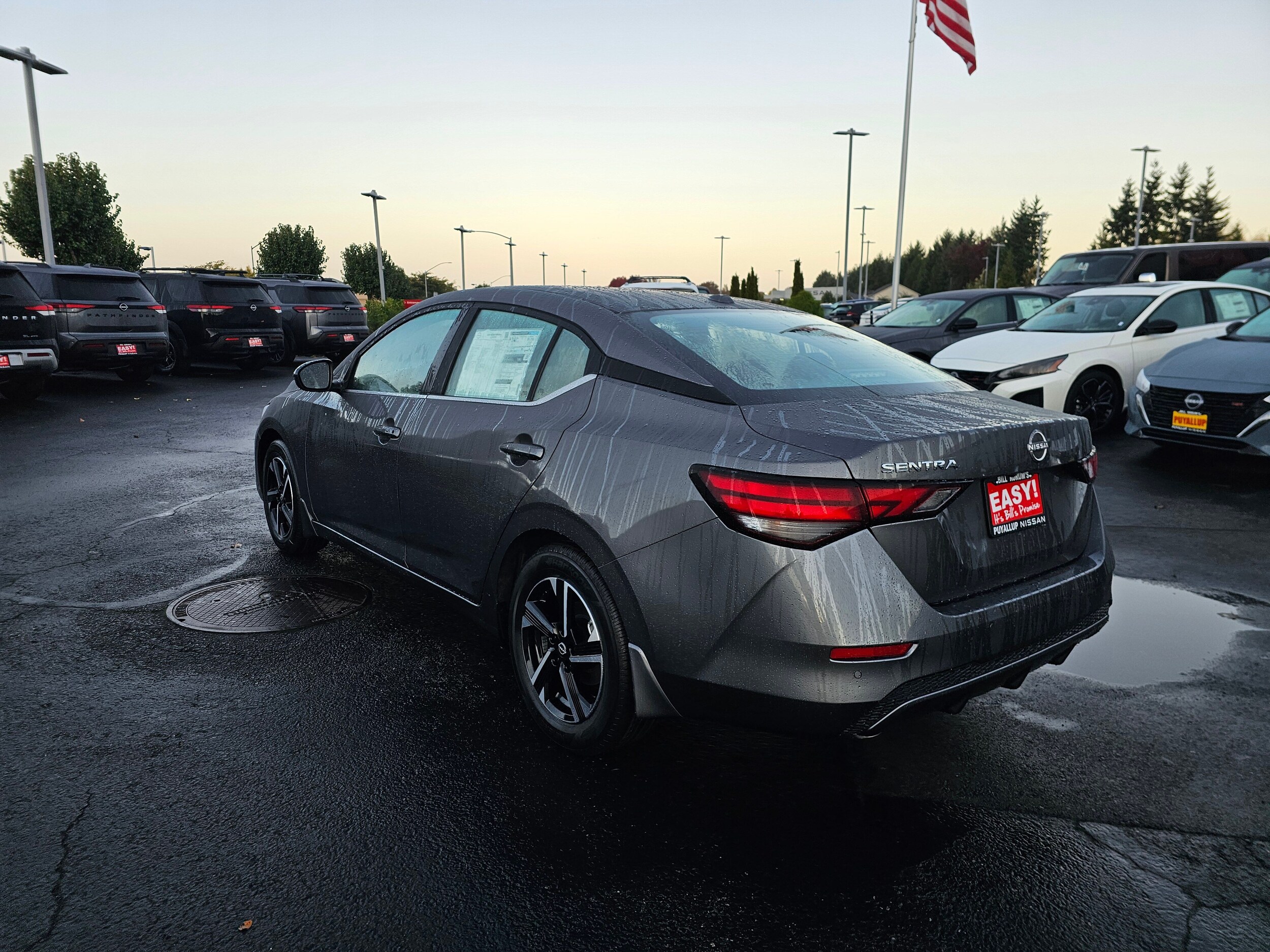 2025 Nissan Sentra SV photo 3