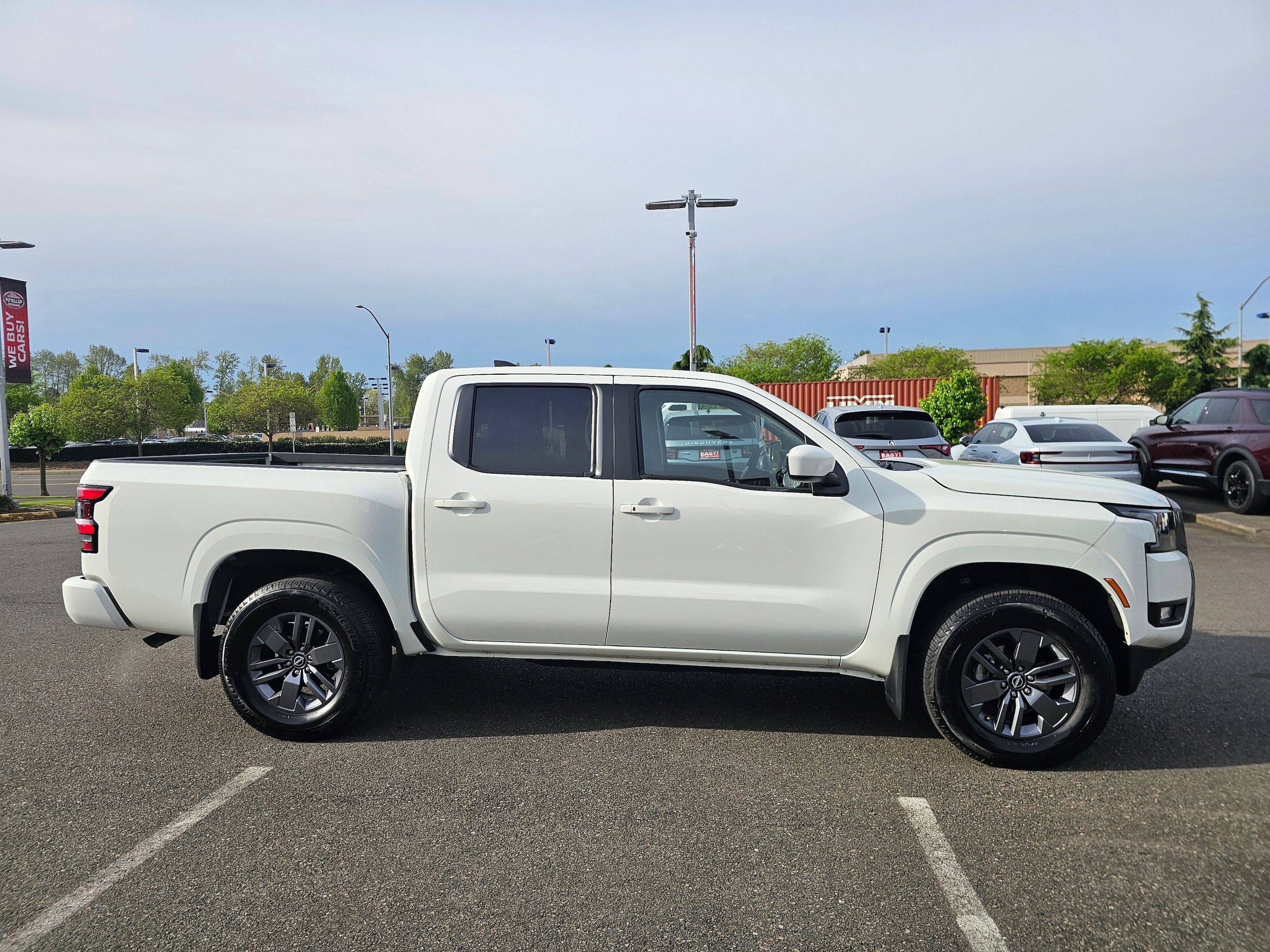 2025 Nissan Frontier SV - Photo 6